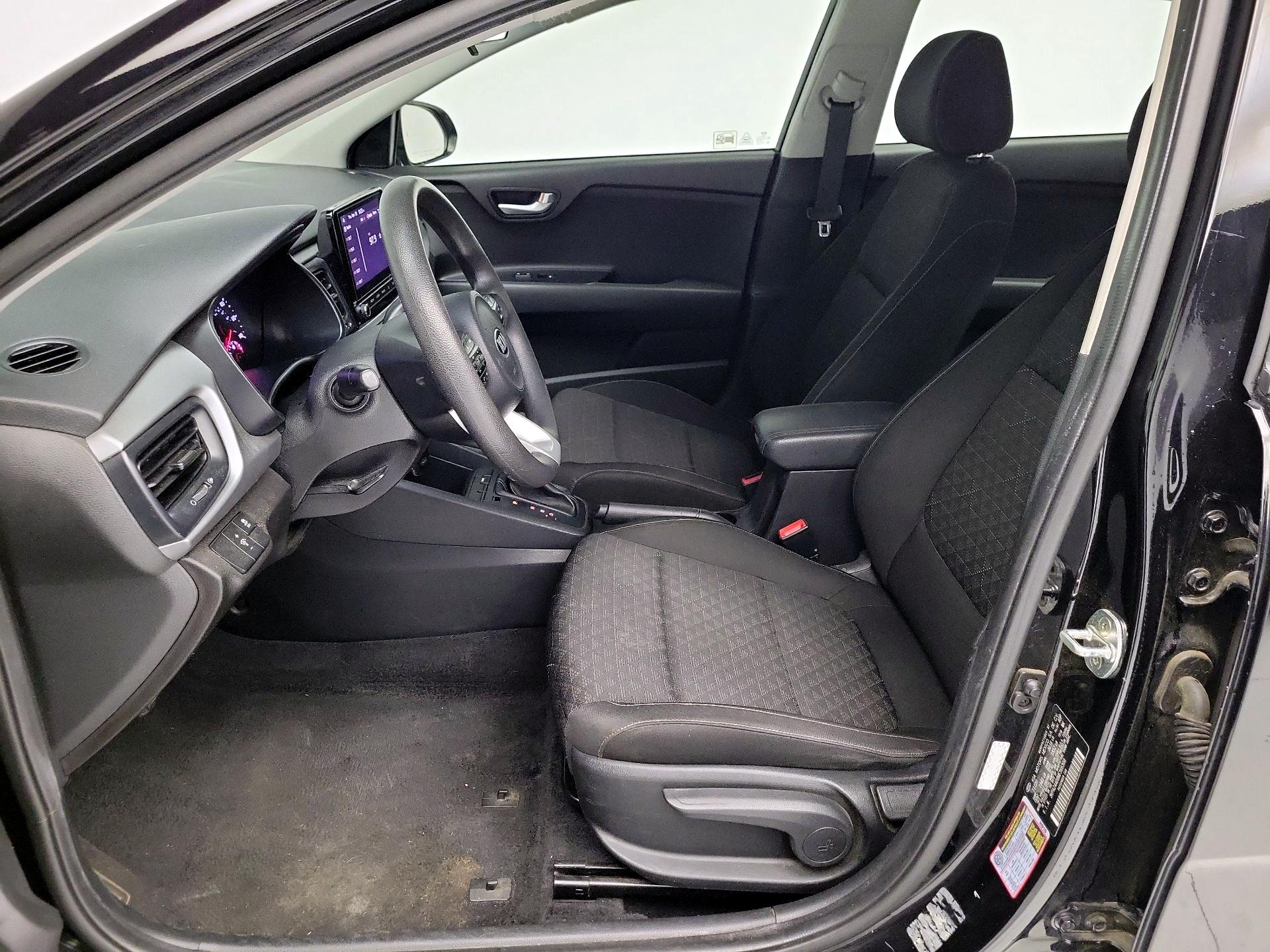 Thumbnail: 2021 Kia Rio - 11