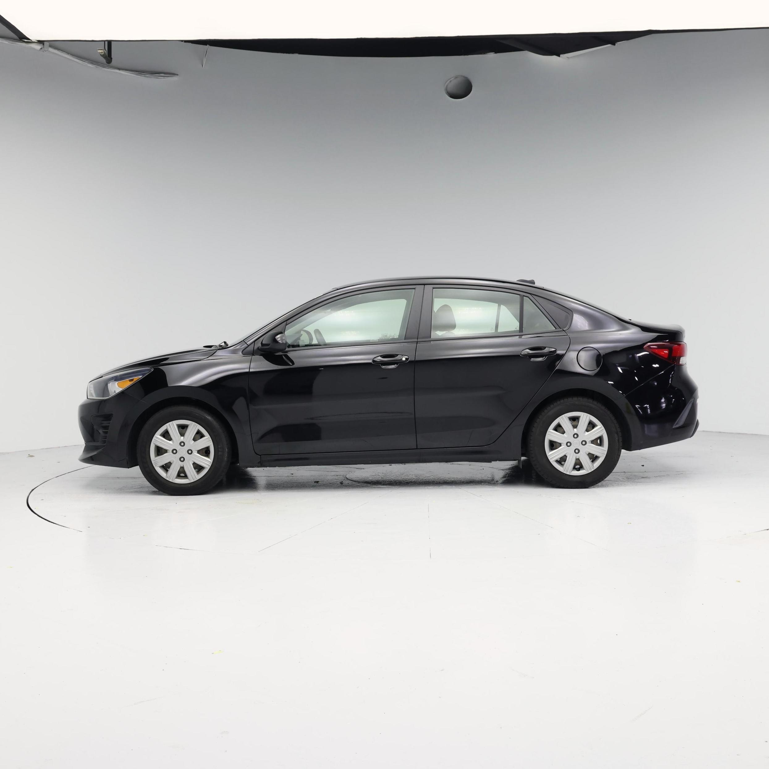 Thumbnail: 2021 Kia Rio - 3