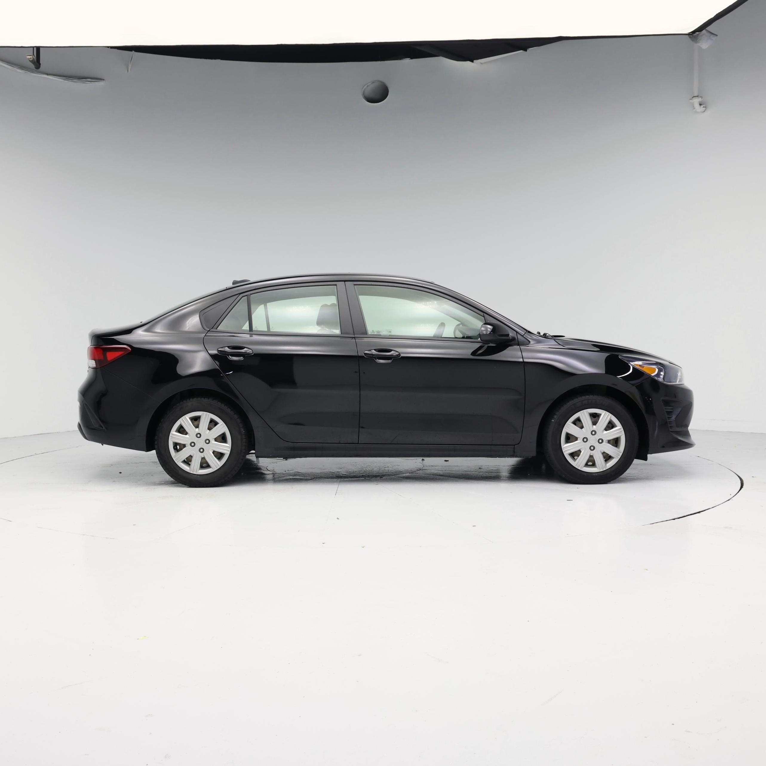 Thumbnail: 2021 Kia Rio - 7