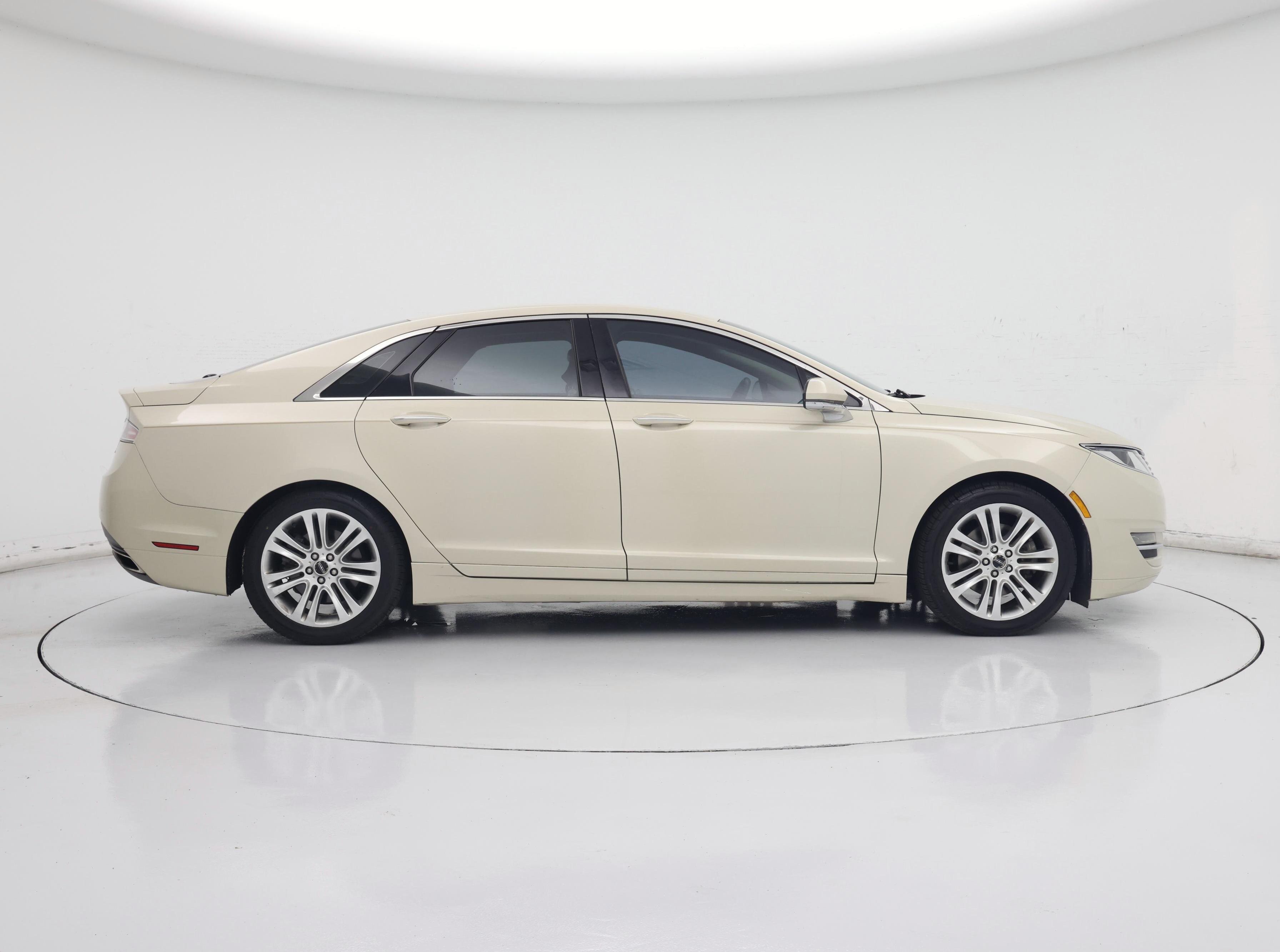 Thumbnail: 2016 Lincoln MKZ - 7