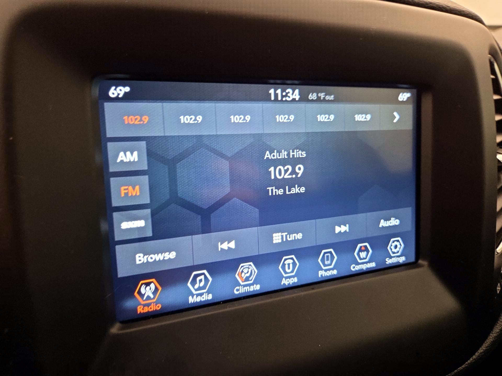 Thumbnail: 2018 Jeep Compass - 15