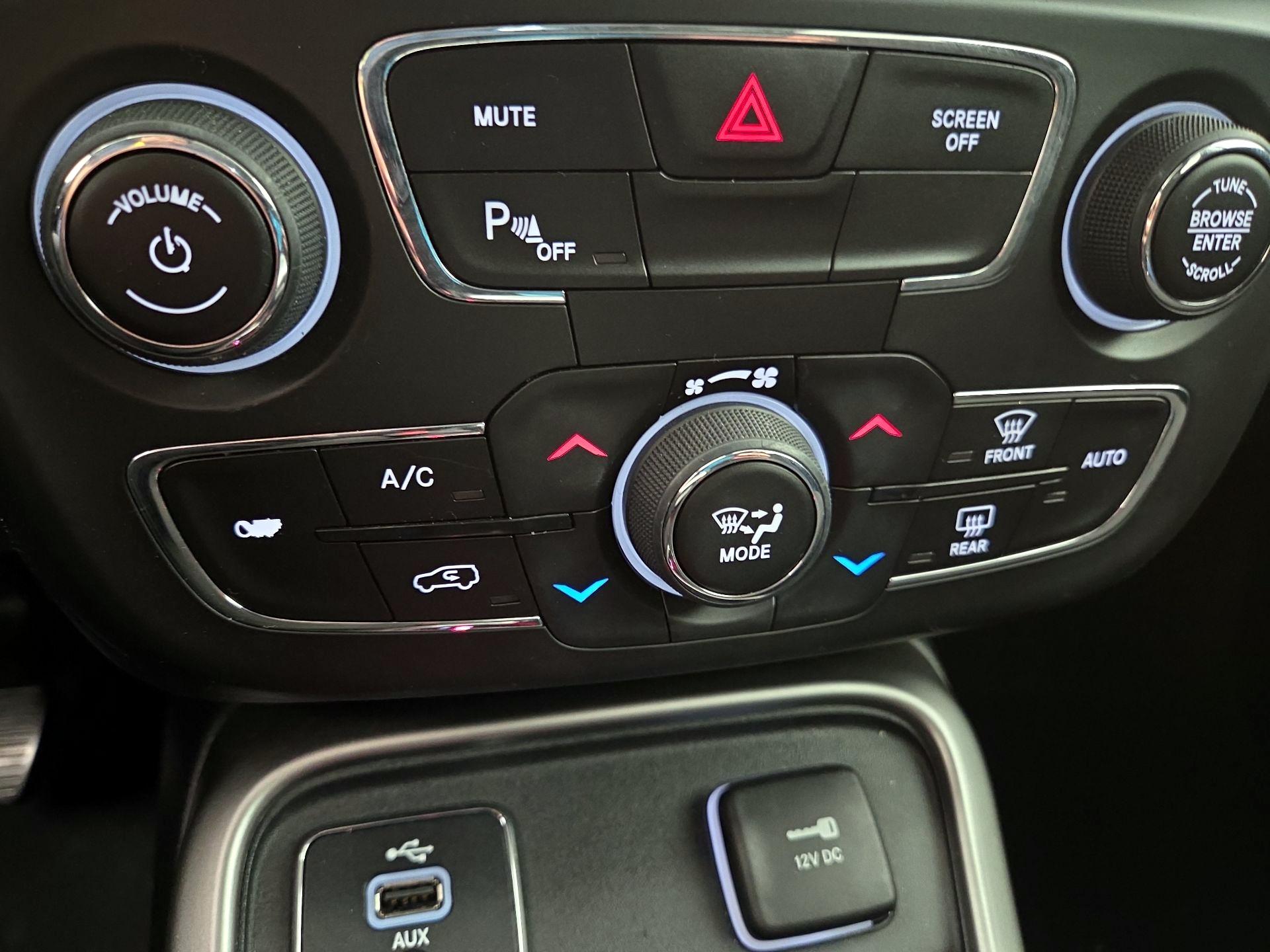 Thumbnail: 2018 Jeep Compass - 16