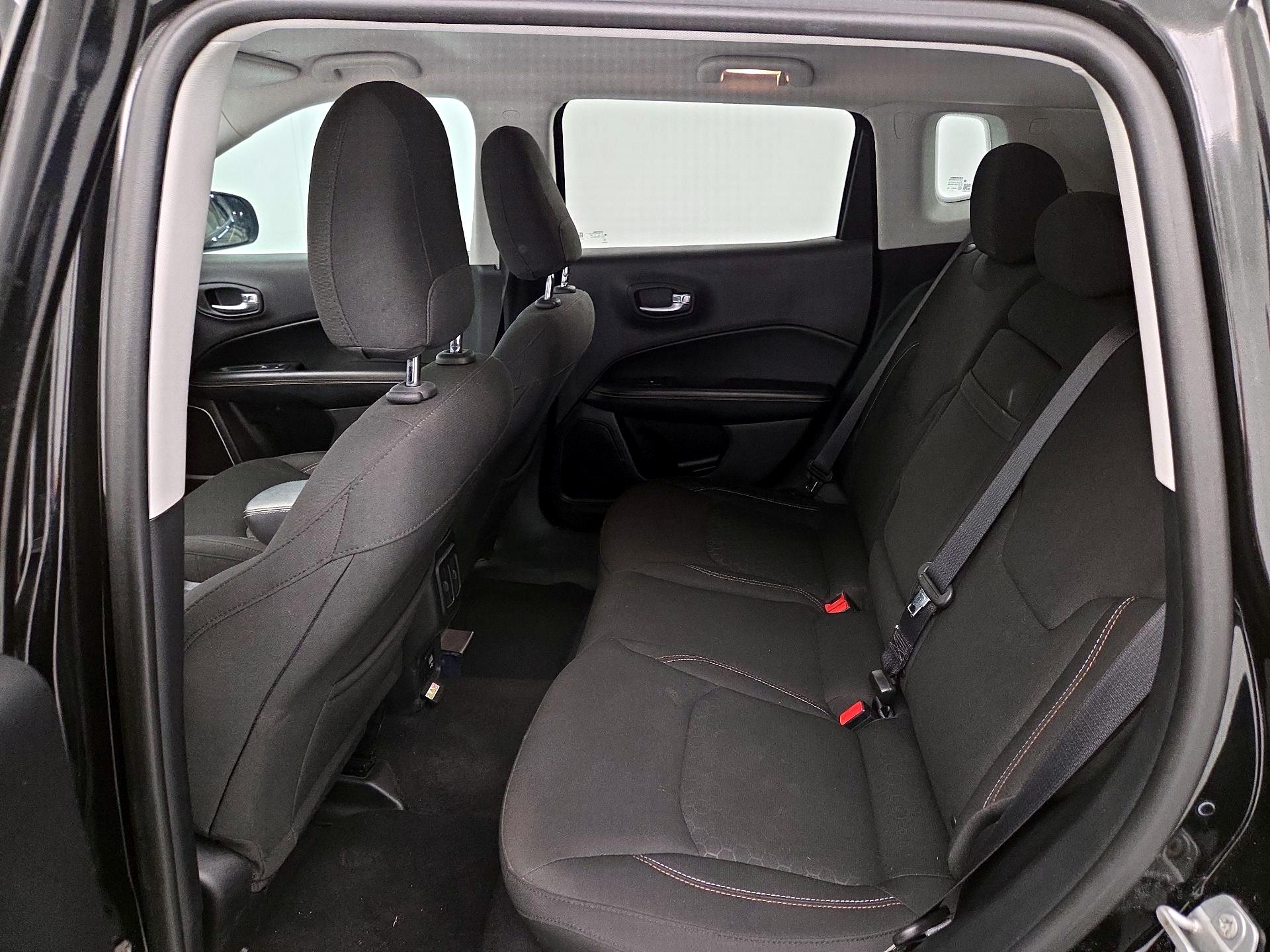 Thumbnail: 2018 Jeep Compass - 19