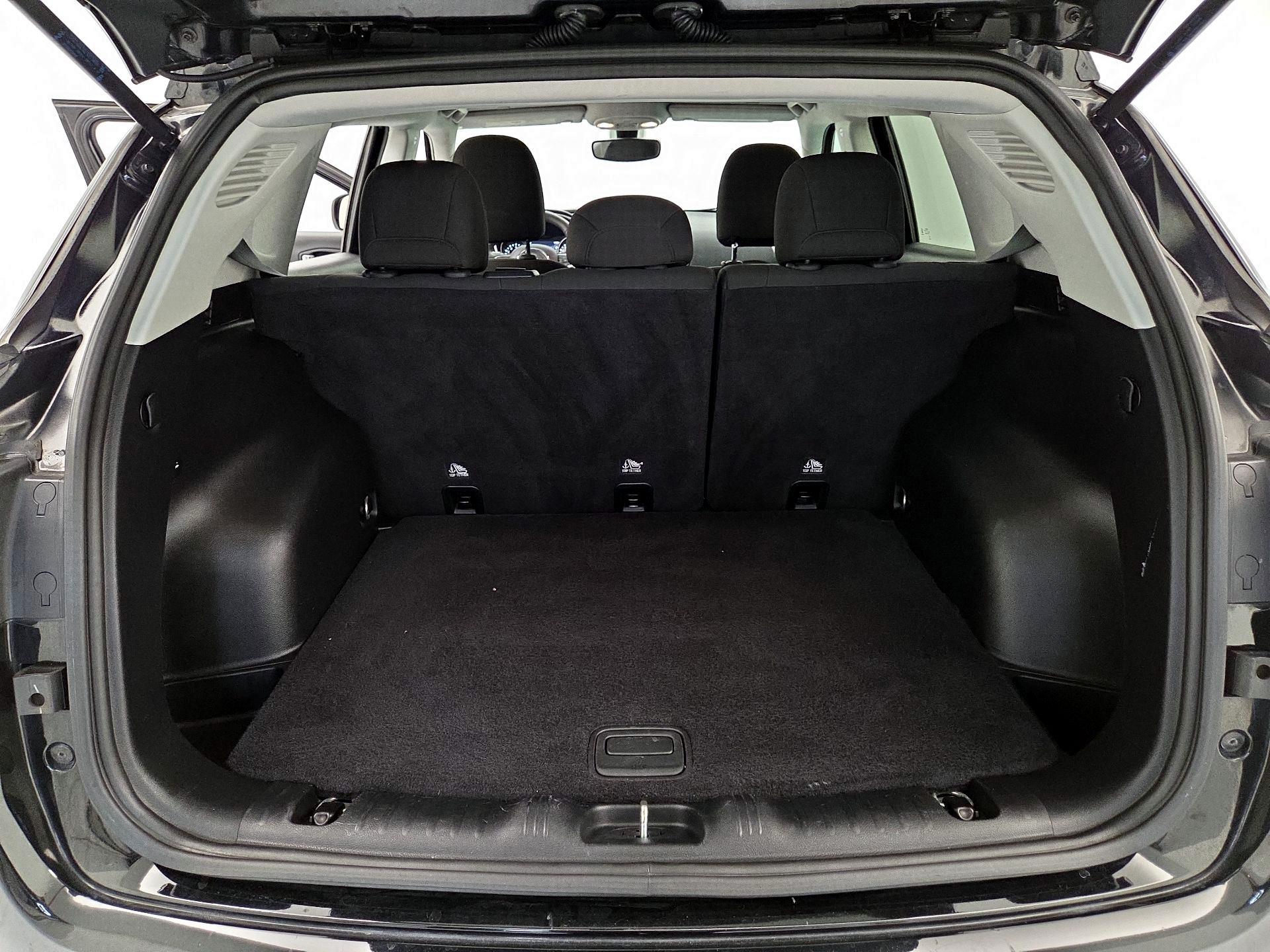 Thumbnail: 2018 Jeep Compass - 20