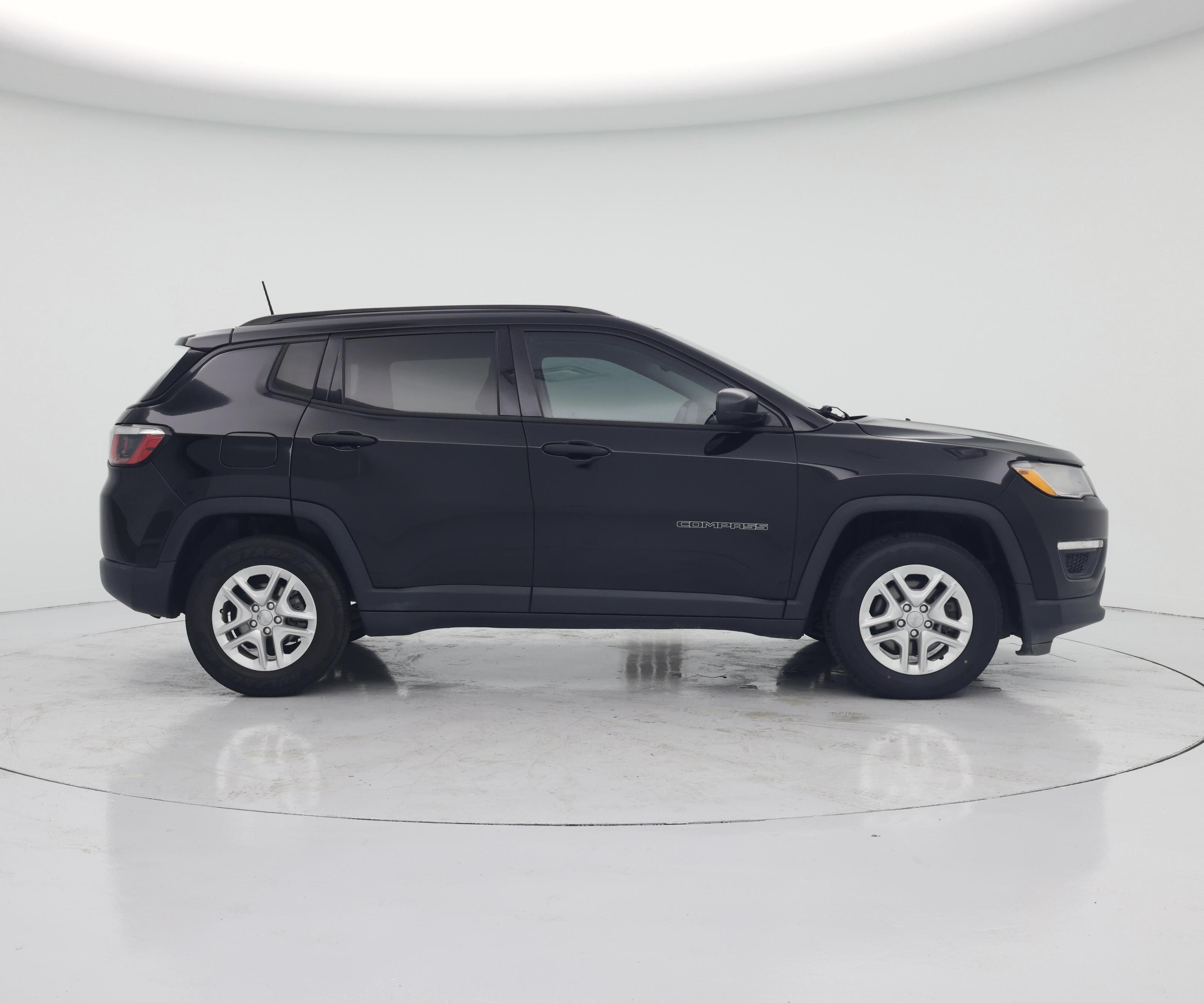 Thumbnail: 2018 Jeep Compass - 7