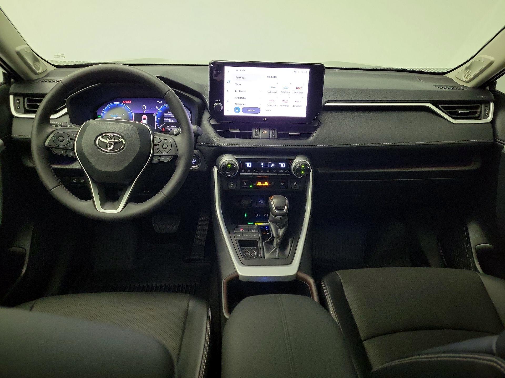 Thumbnail: 2025 Toyota RAV4 - 9