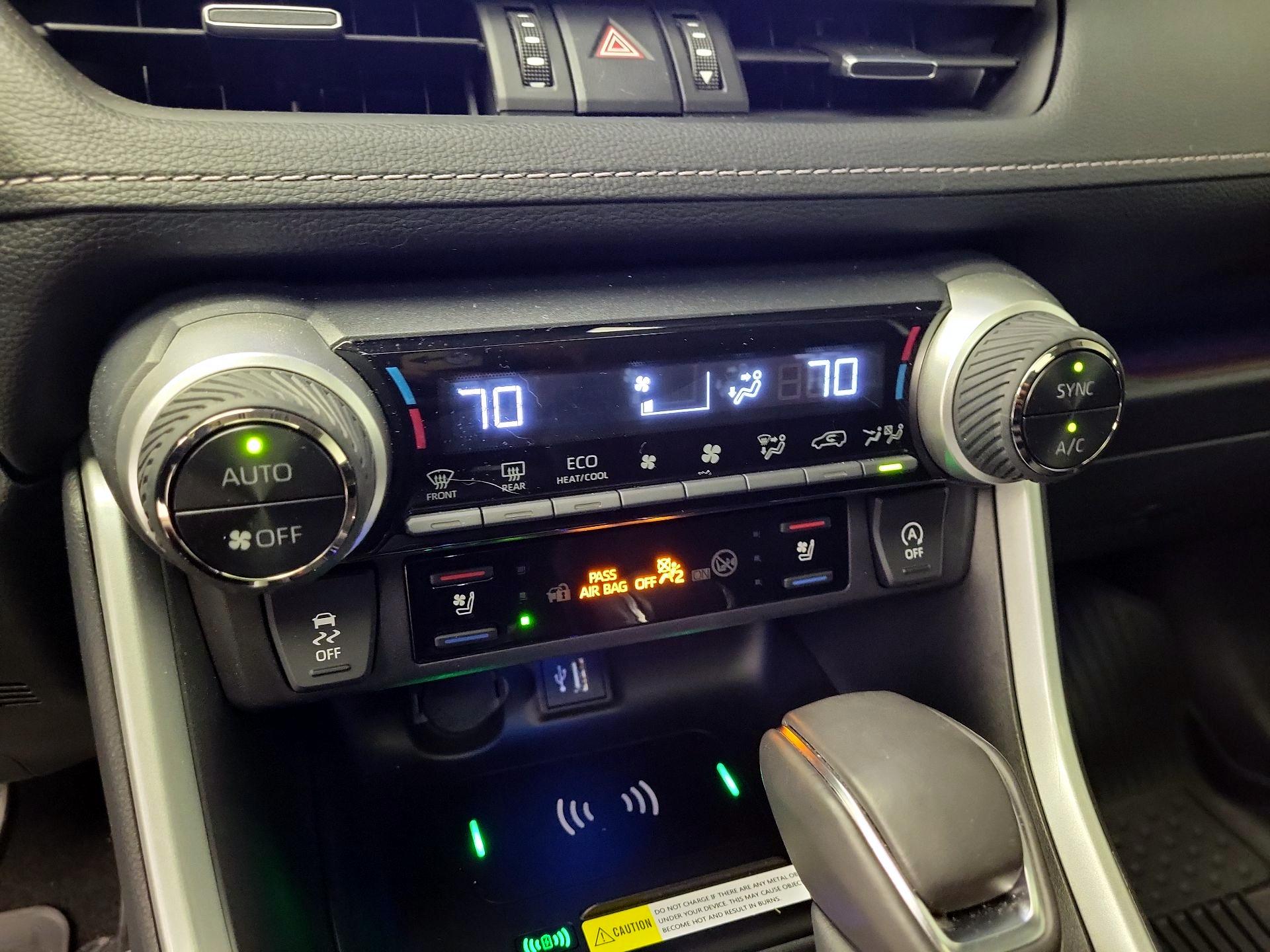 Thumbnail: 2025 Toyota RAV4 - 16