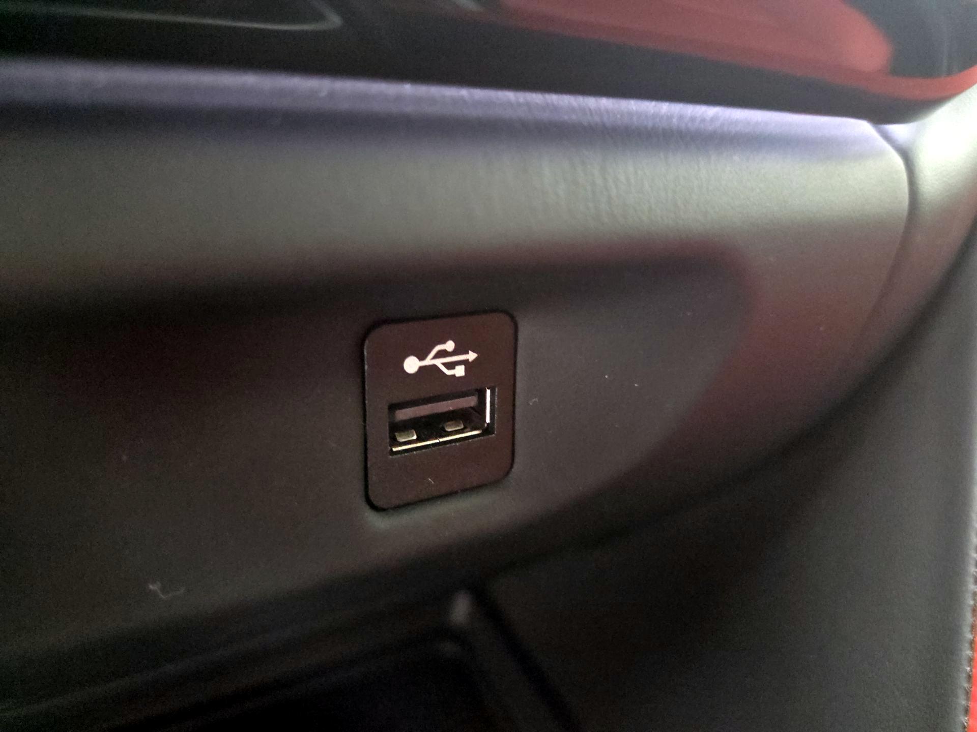 Thumbnail: 2017 BMW M3 - 19