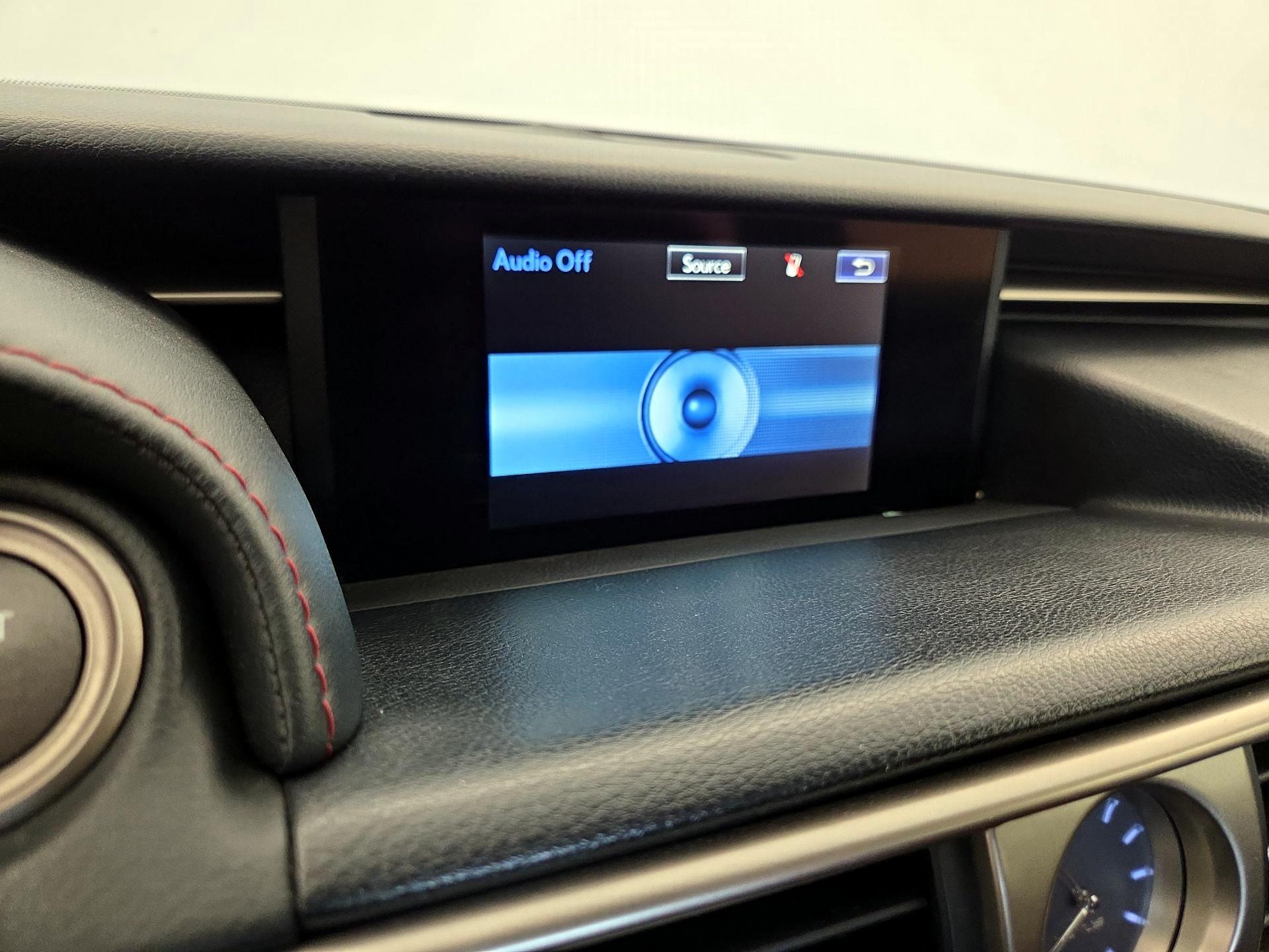 Thumbnail: 2015 Lexus IS - 15