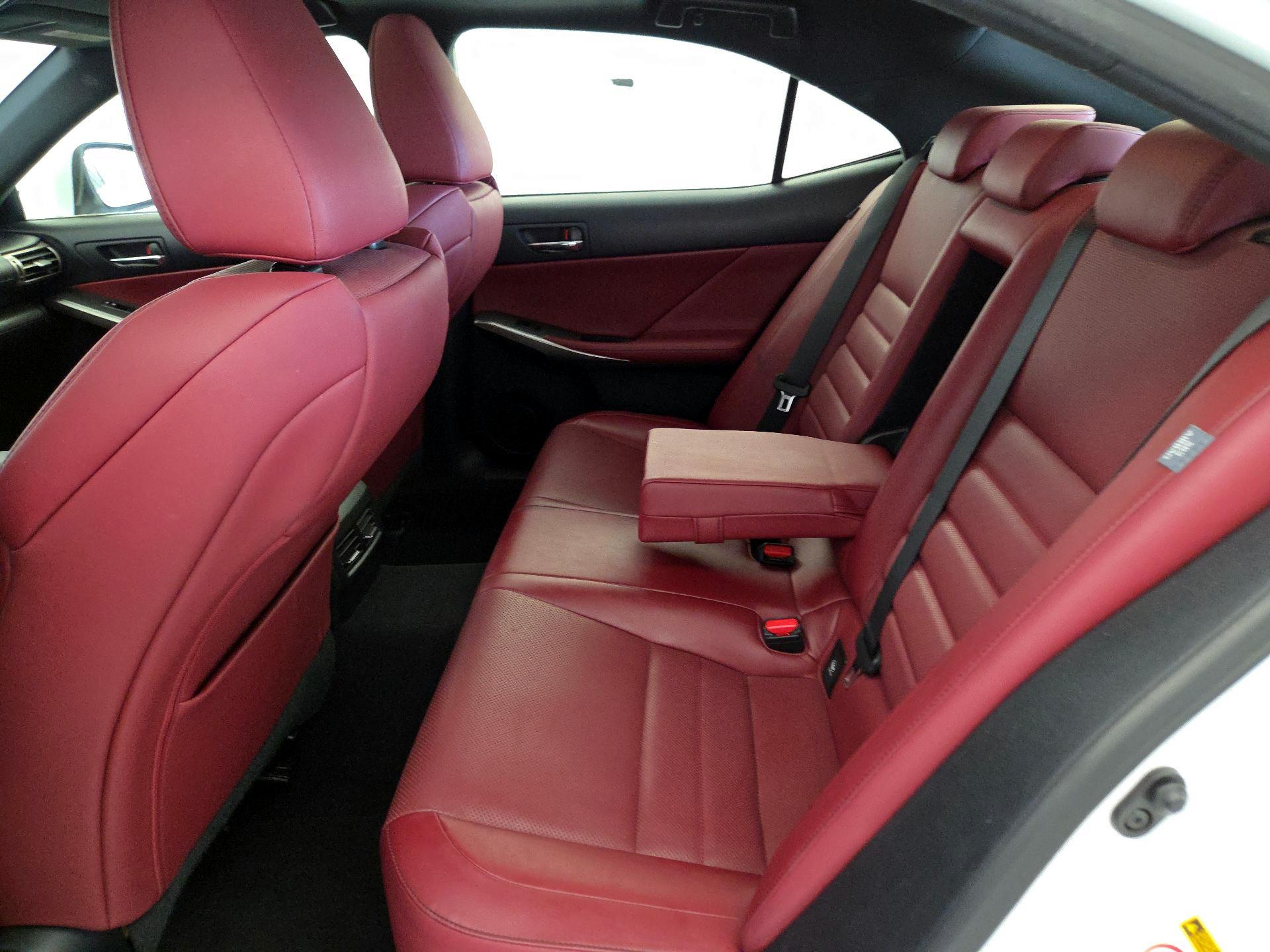 Thumbnail: 2015 Lexus IS - 20