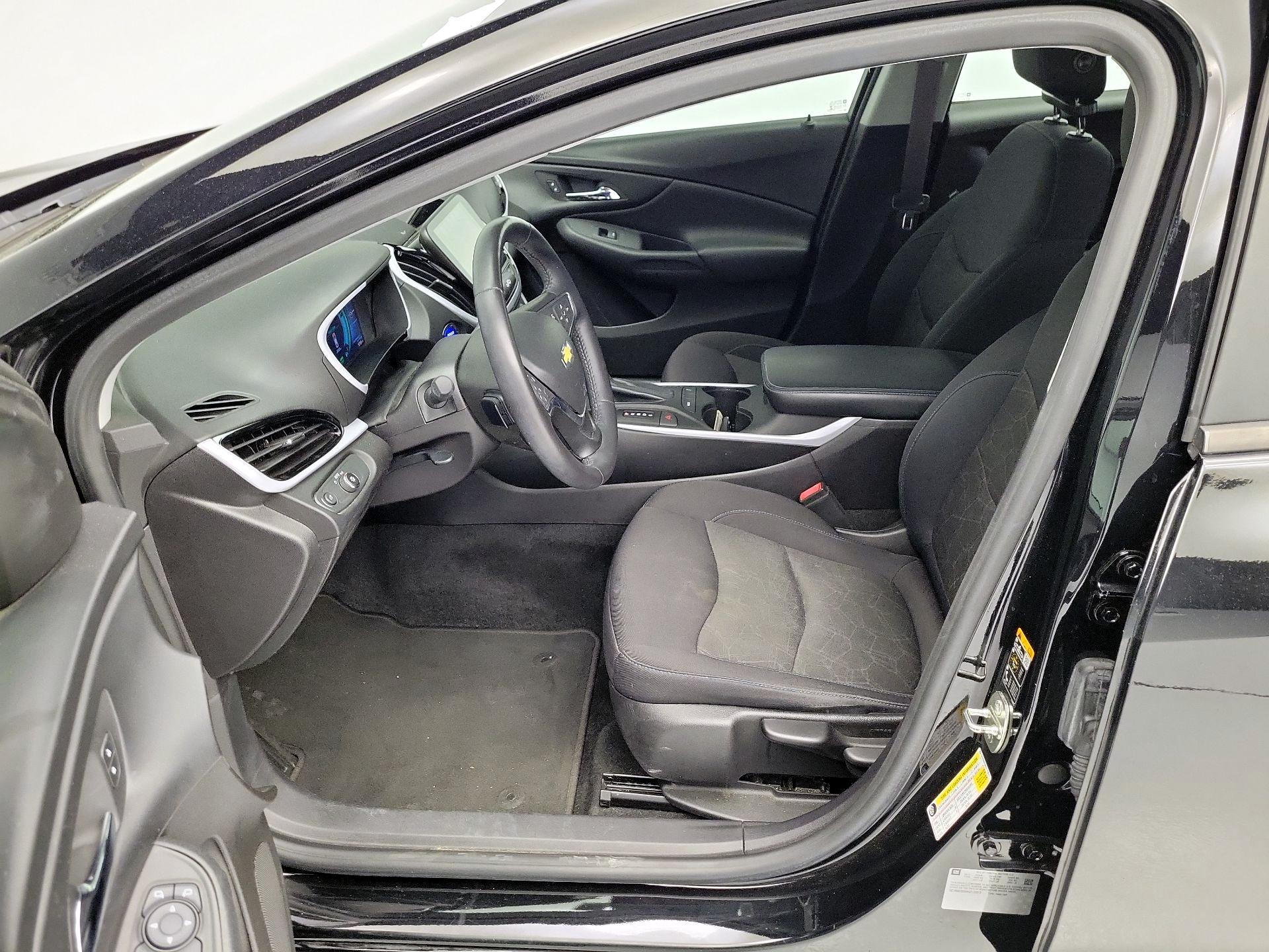 Thumbnail: 2017 Chevrolet Volt - 11