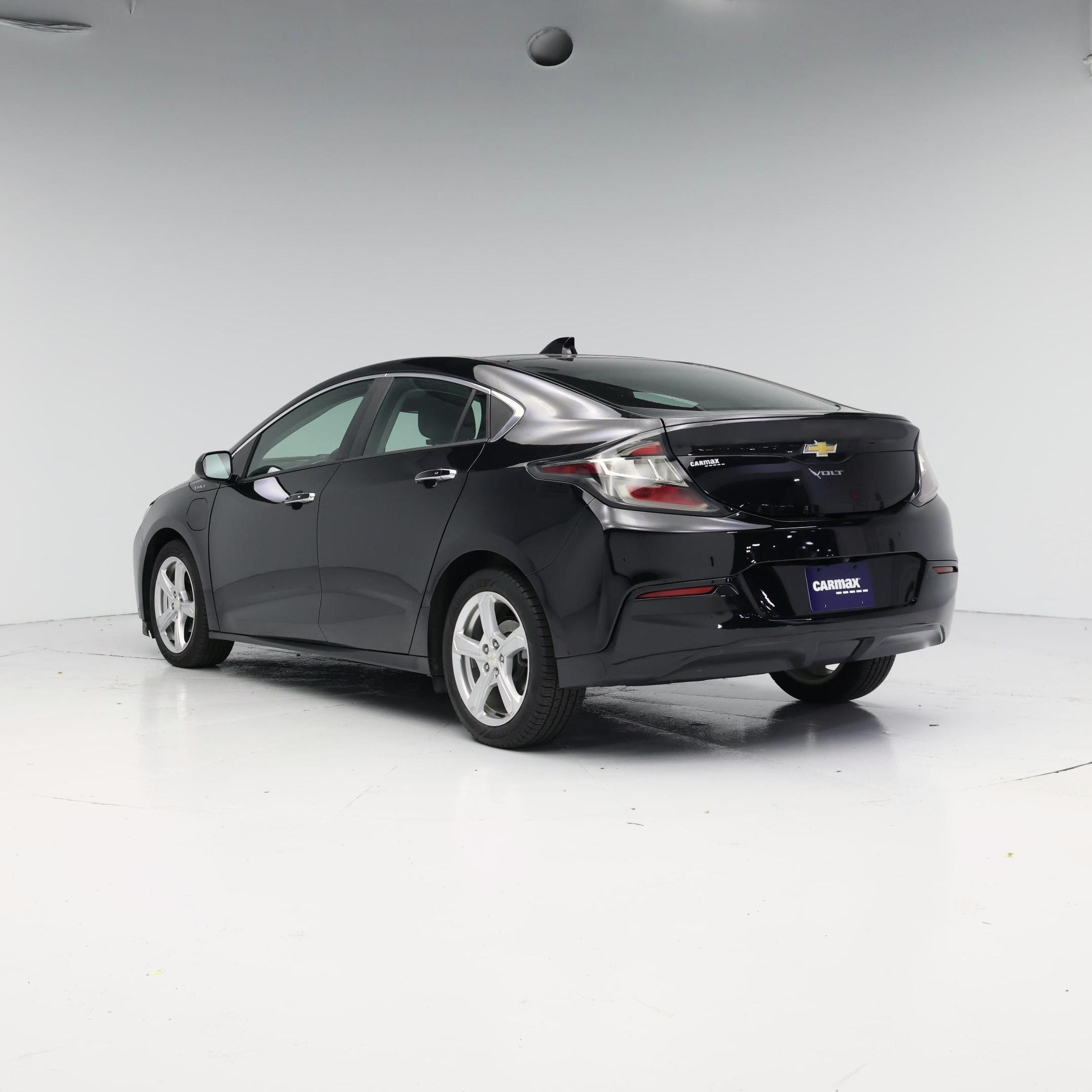 Thumbnail: 2017 Chevrolet Volt - 2