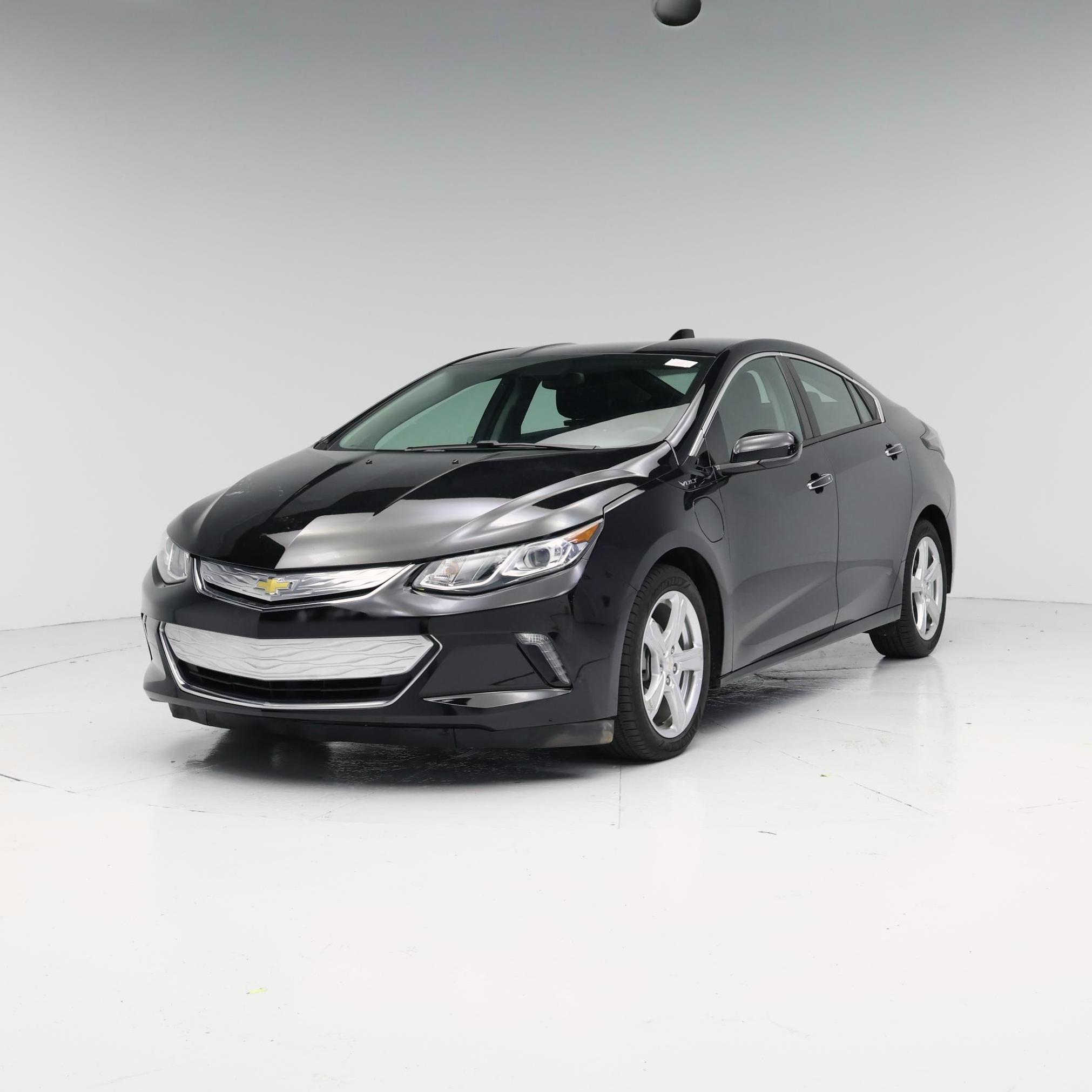 Thumbnail: 2017 Chevrolet Volt - 4