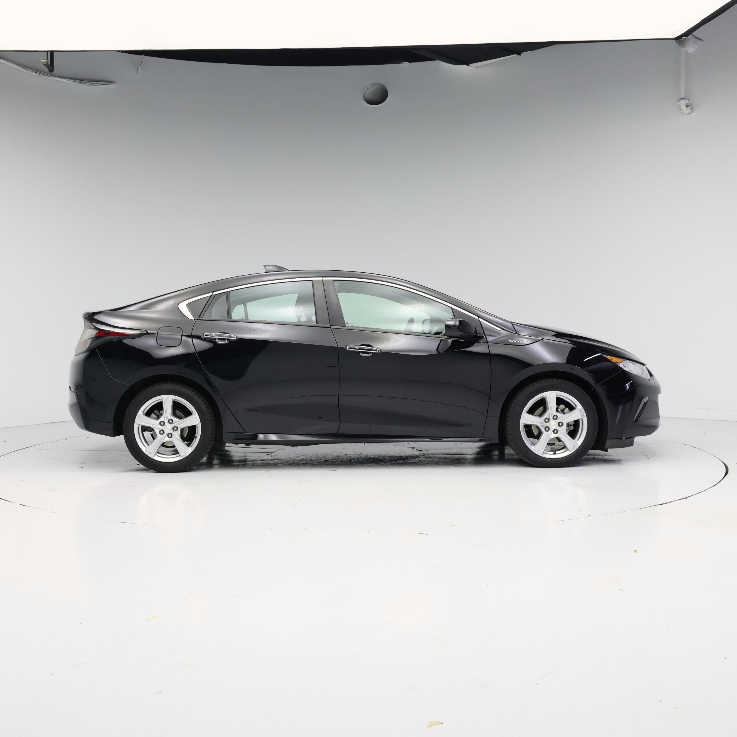 Thumbnail: 2017 Chevrolet Volt - 7