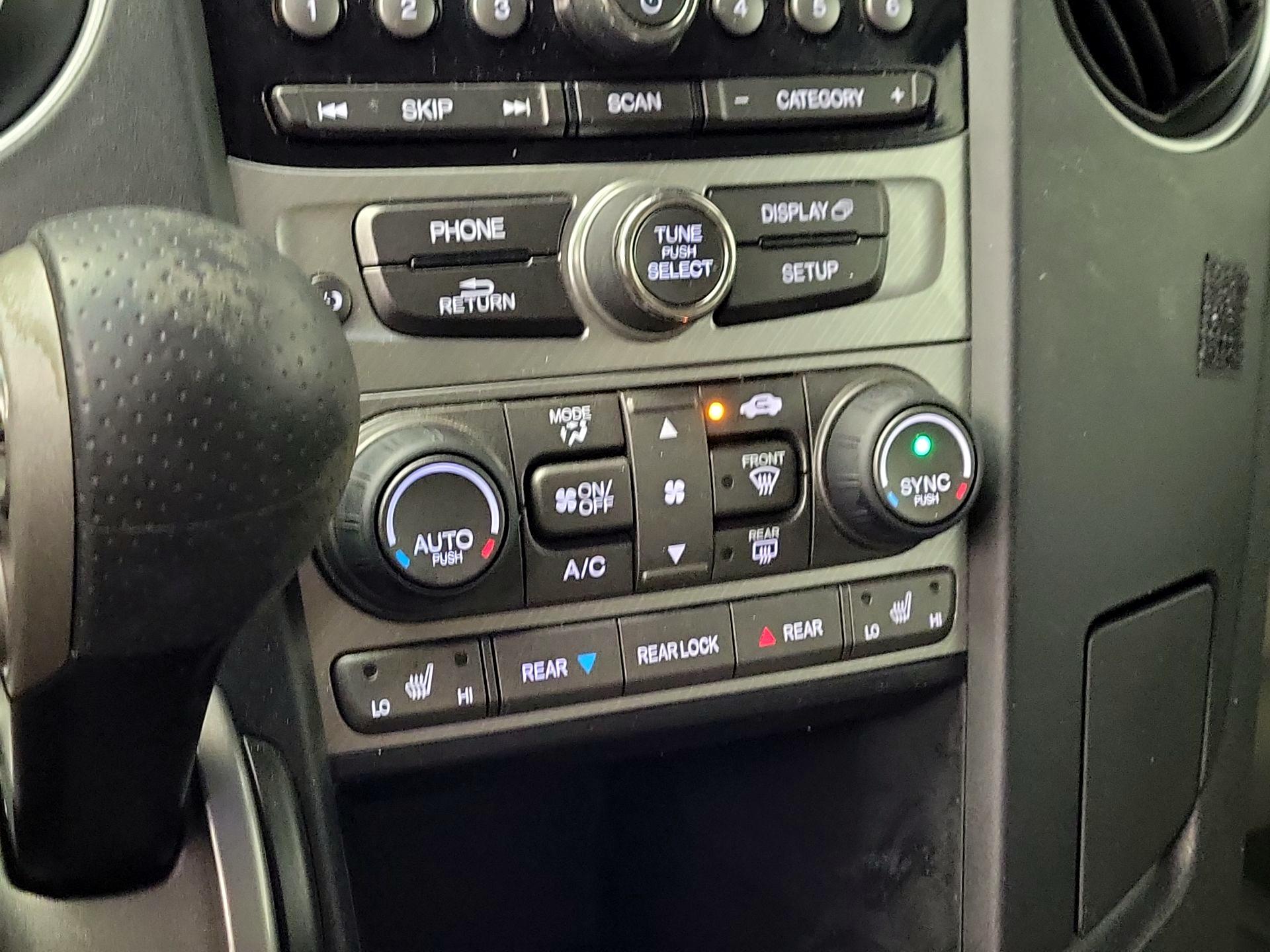 Thumbnail: 2014 Honda Pilot - 16