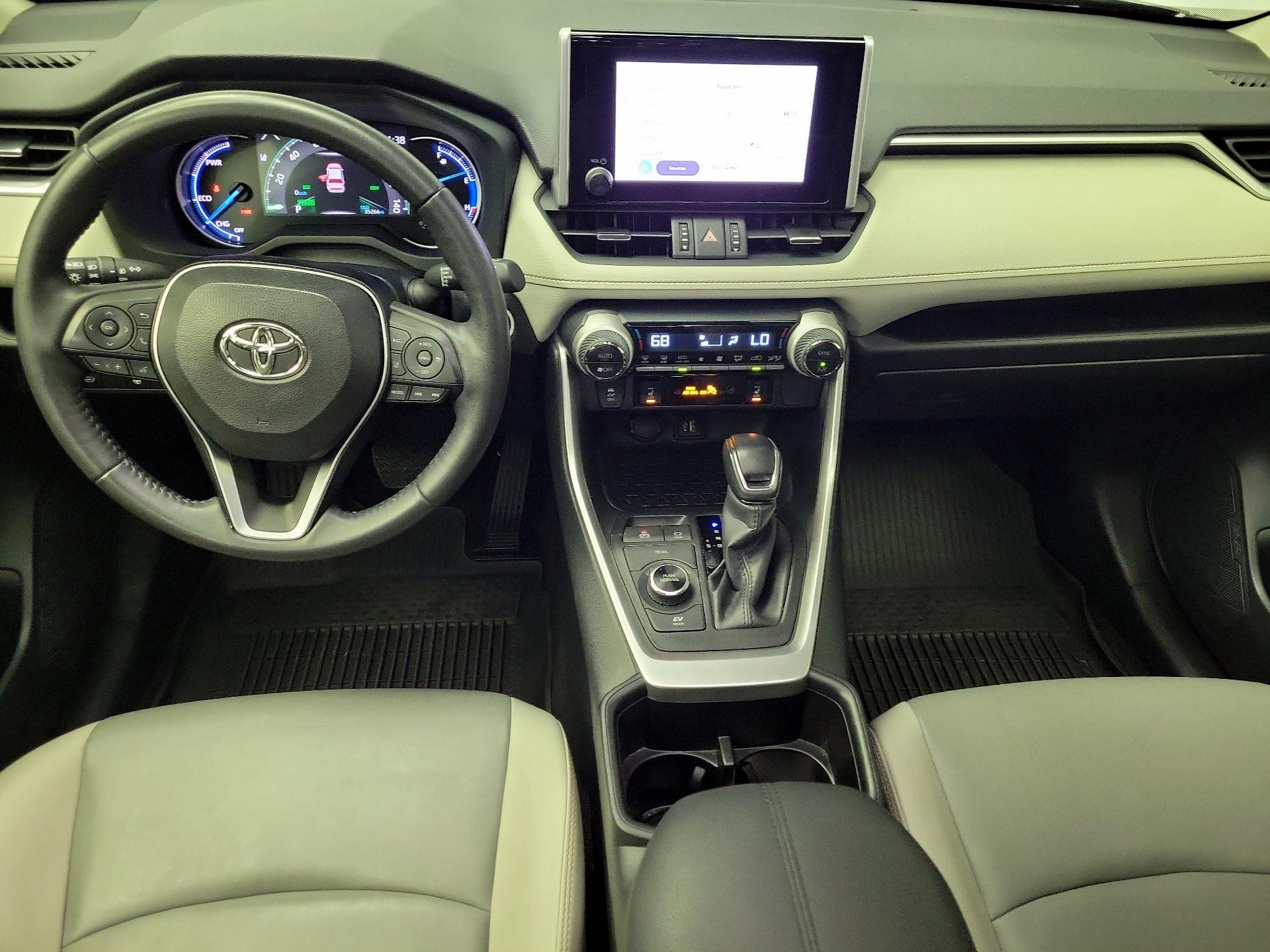 Thumbnail: 2023 Toyota RAV4 - 9