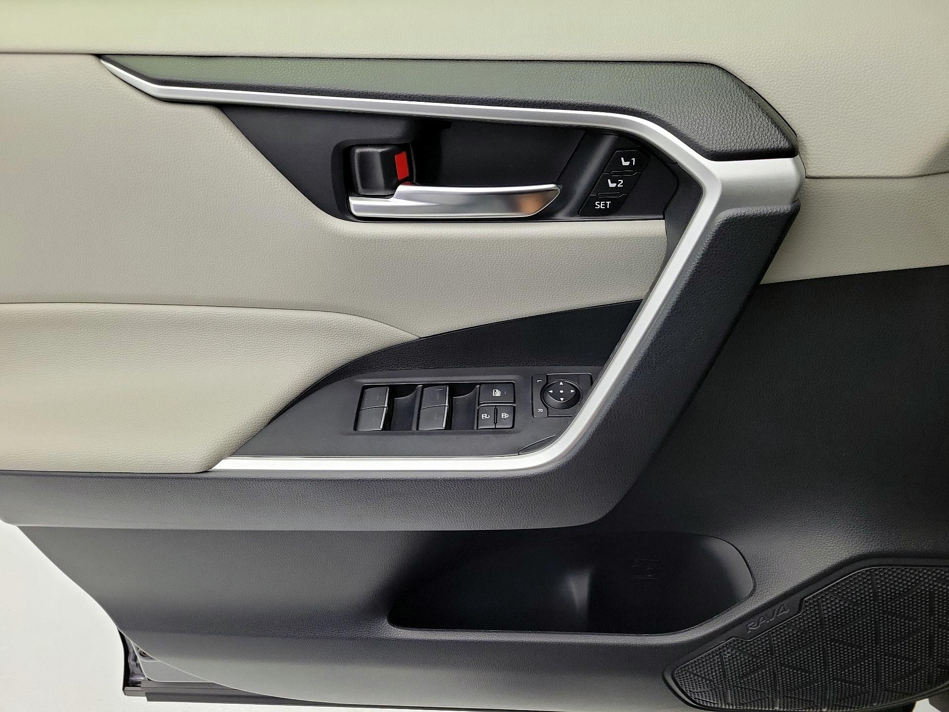 Thumbnail: 2023 Toyota RAV4 - 12