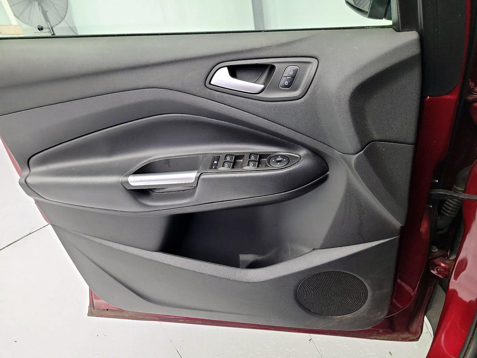 Thumbnail: 2019 Ford Escape - 12