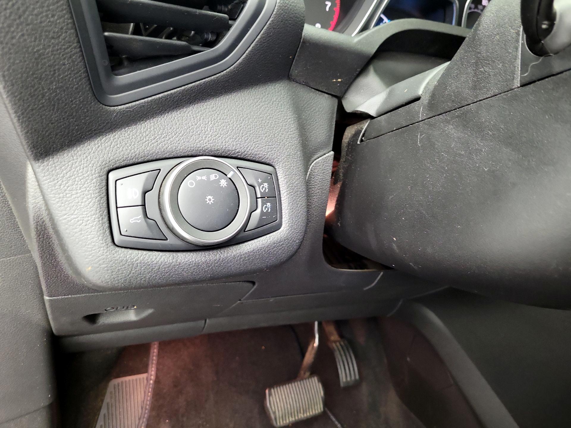 Thumbnail: 2019 Ford Escape - 13