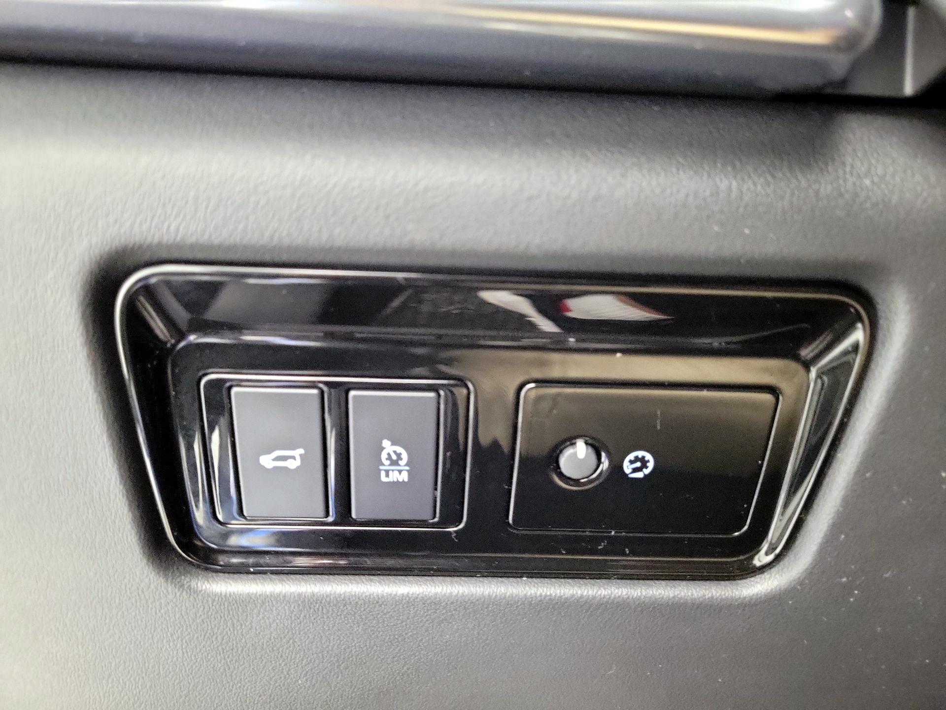 Thumbnail: 2020 Jaguar F-Pace - 13