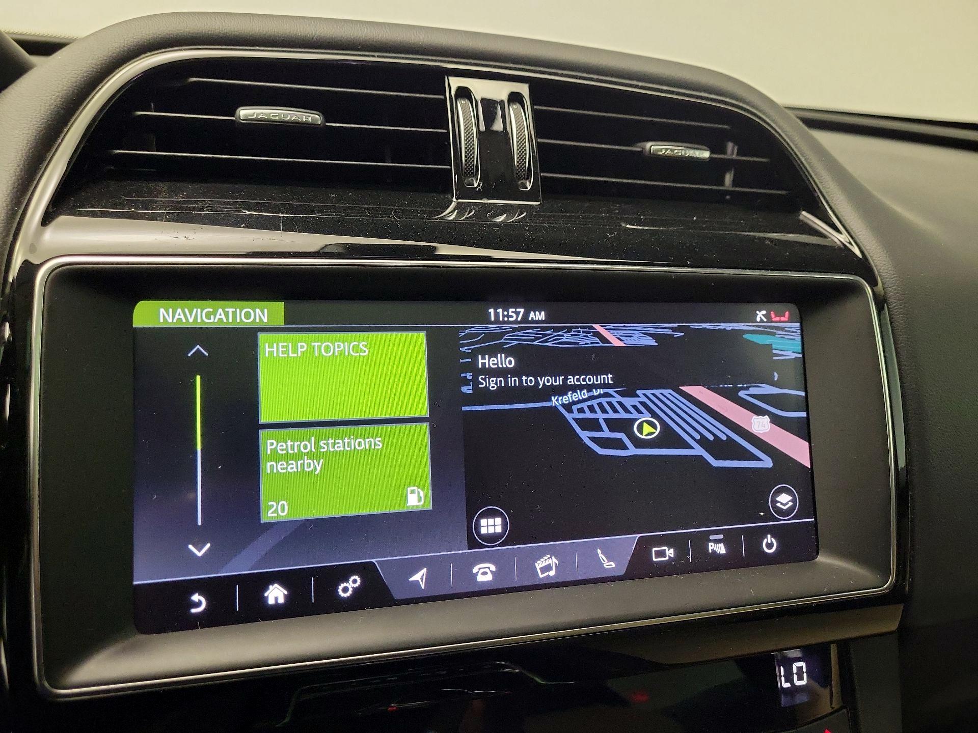 Thumbnail: 2020 Jaguar F-Pace - 14