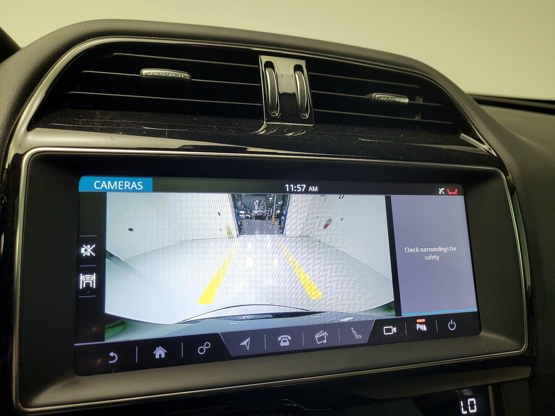 Thumbnail: 2020 Jaguar F-Pace - 15