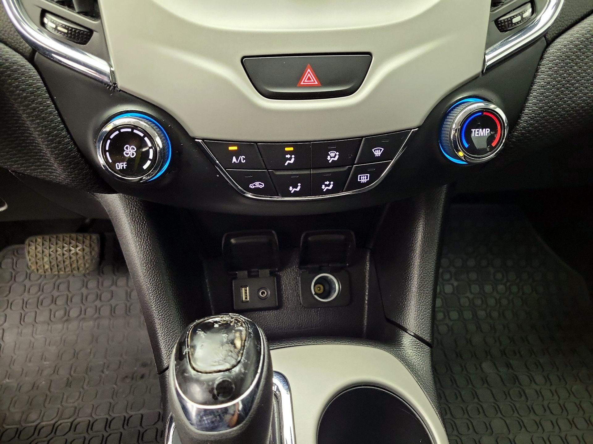 Thumbnail: 2017 Chevrolet Cruze - 16