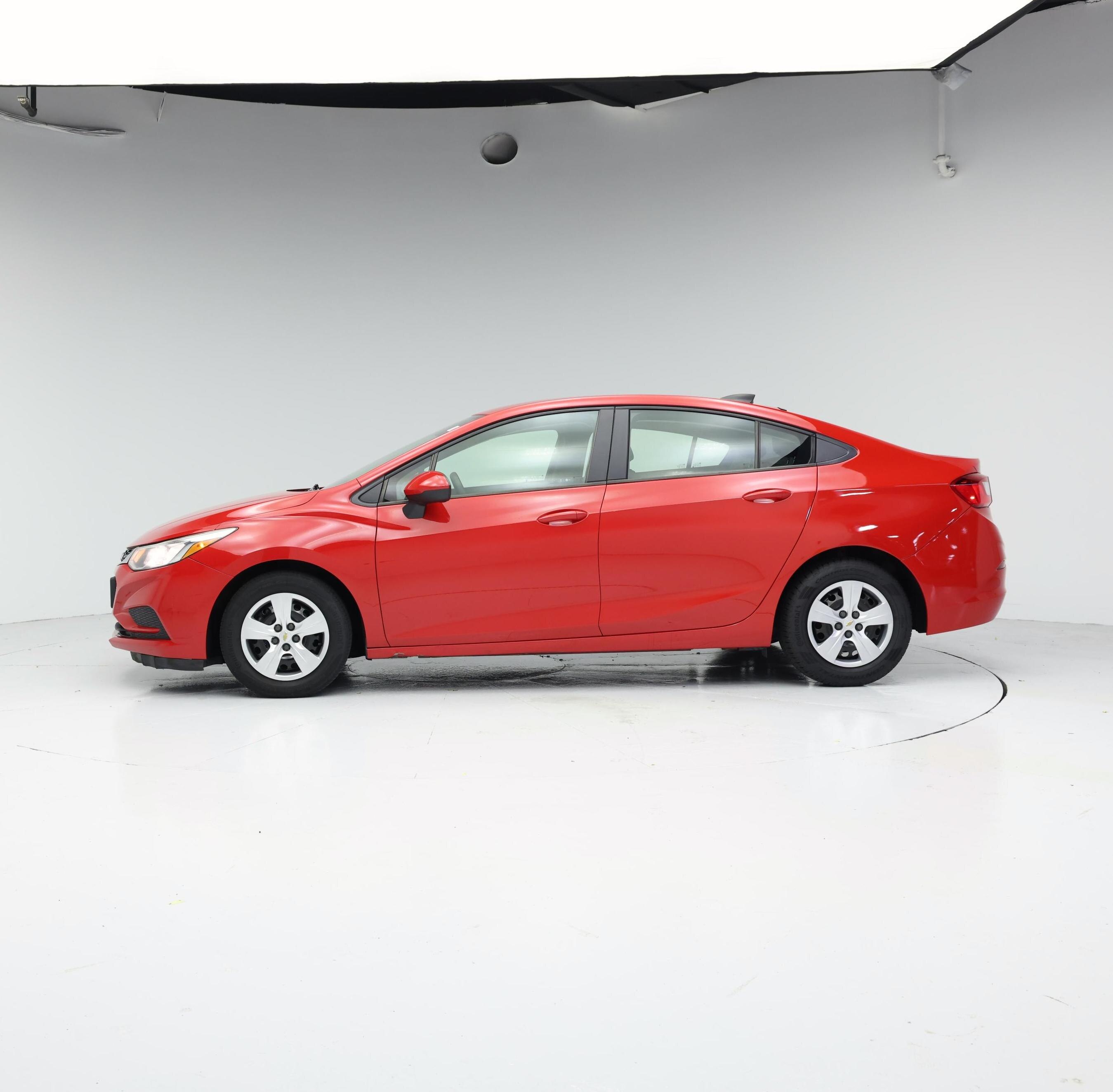 Thumbnail: 2017 Chevrolet Cruze - 3