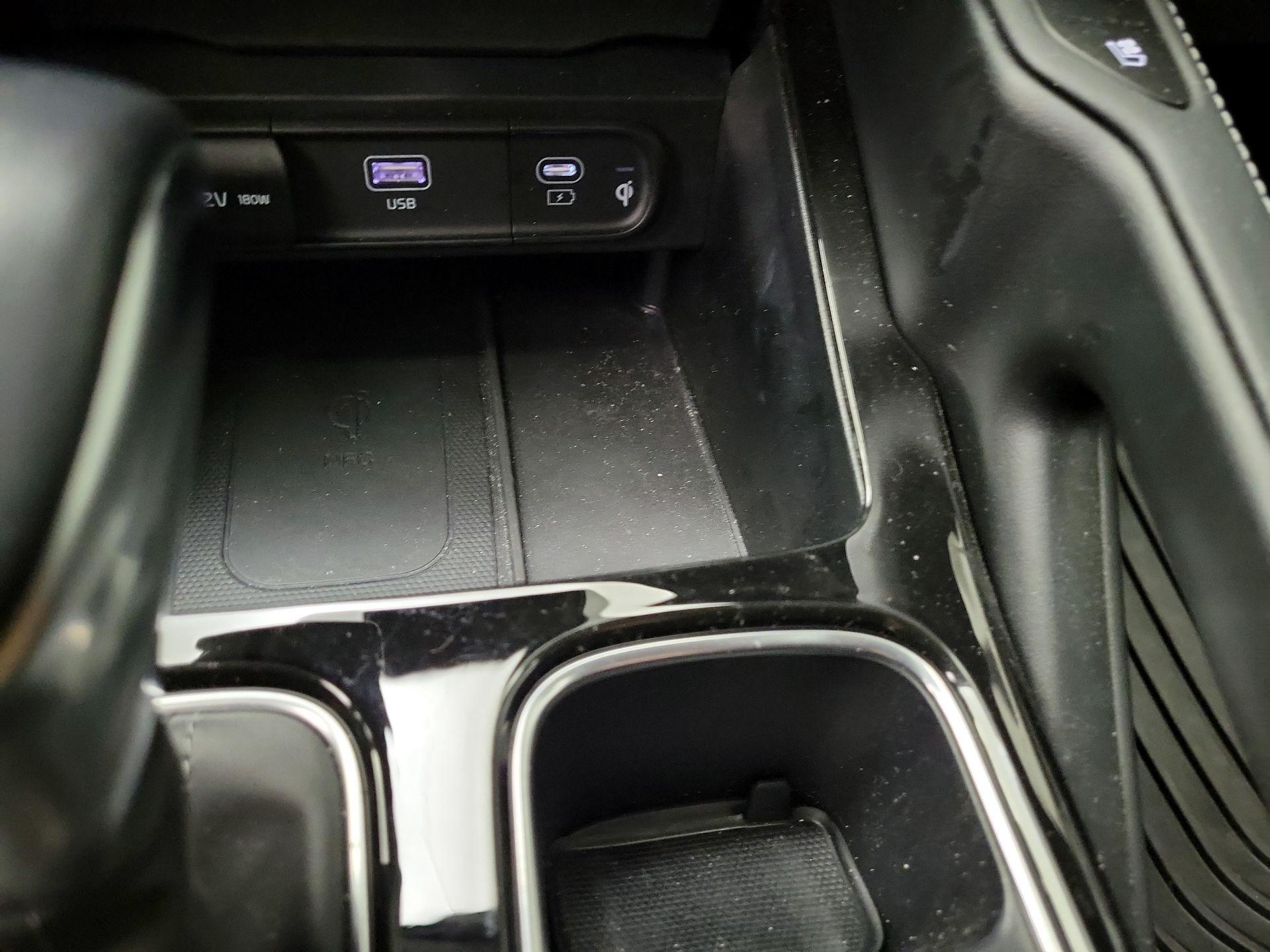 Thumbnail: 2023 Kia Telluride - 19