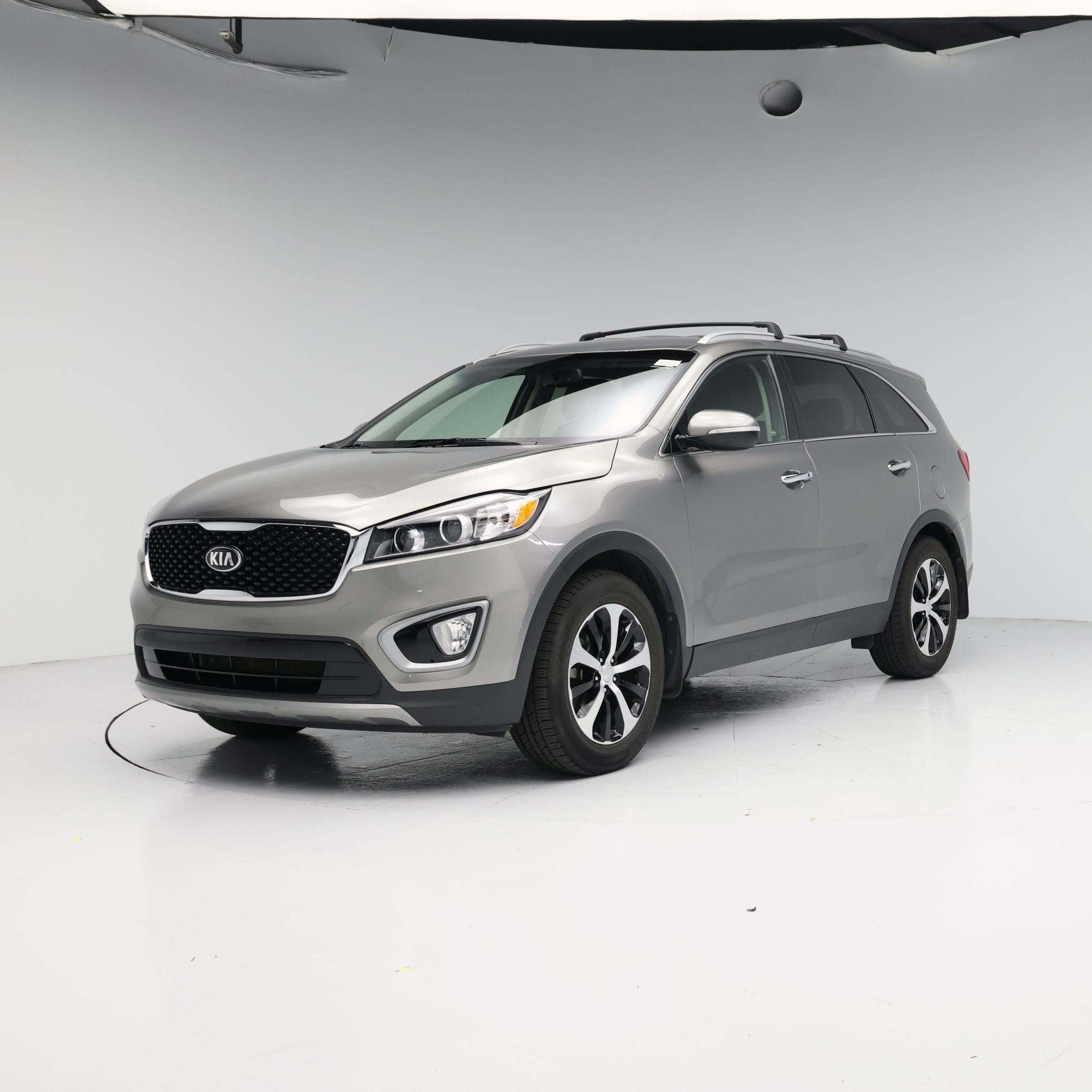 Thumbnail: 2016 Kia Sorento - 4