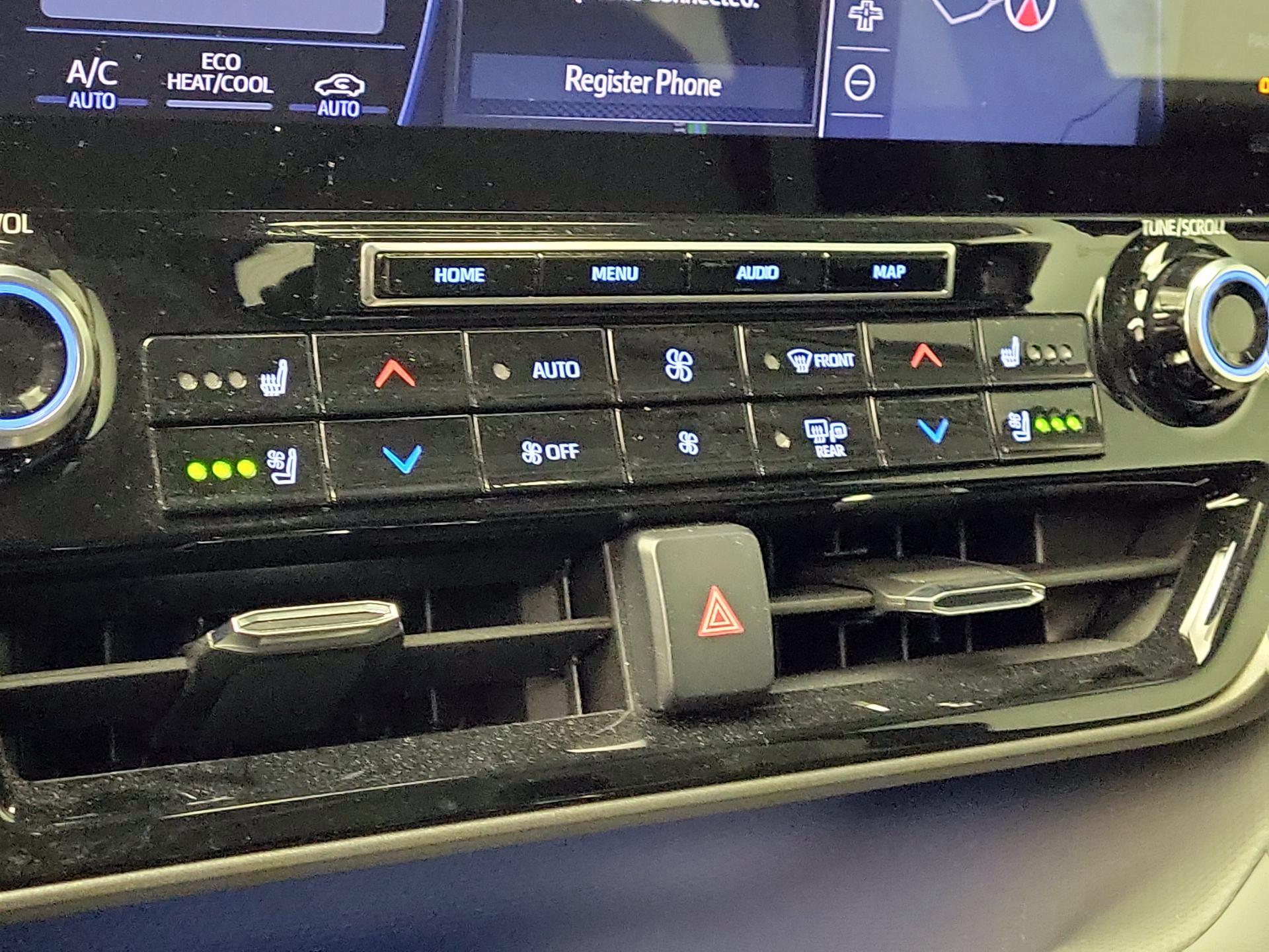 Thumbnail: 2022 Toyota Highlander - 16