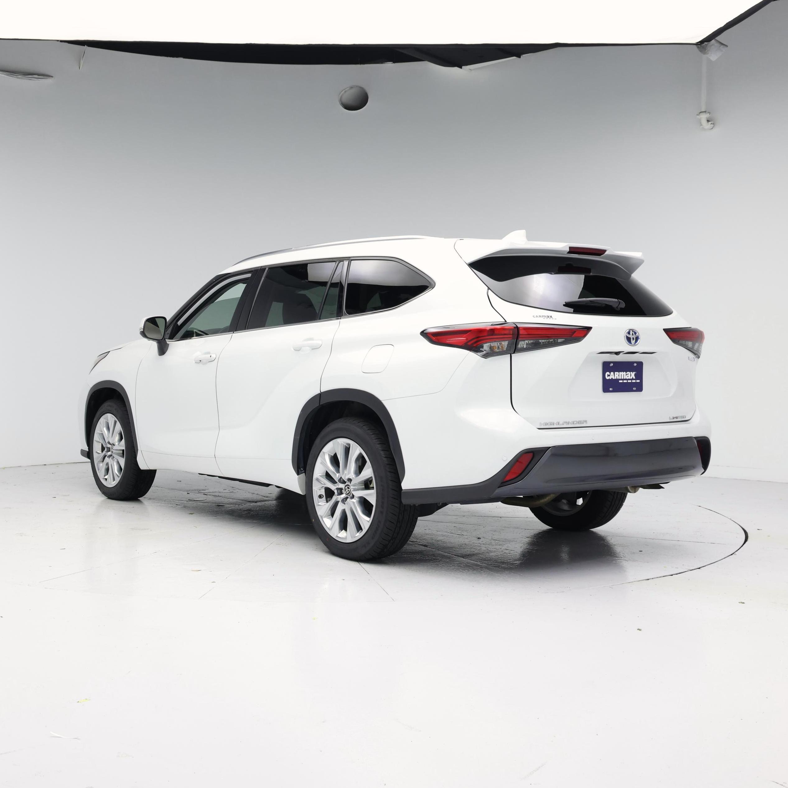 Thumbnail: 2022 Toyota Highlander - 2
