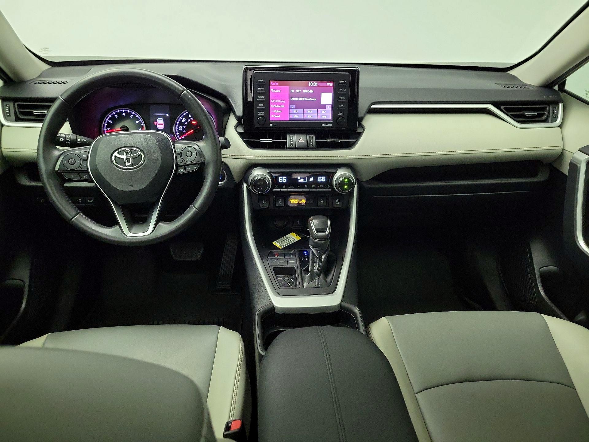 Thumbnail: 2021 Toyota RAV4 - 9