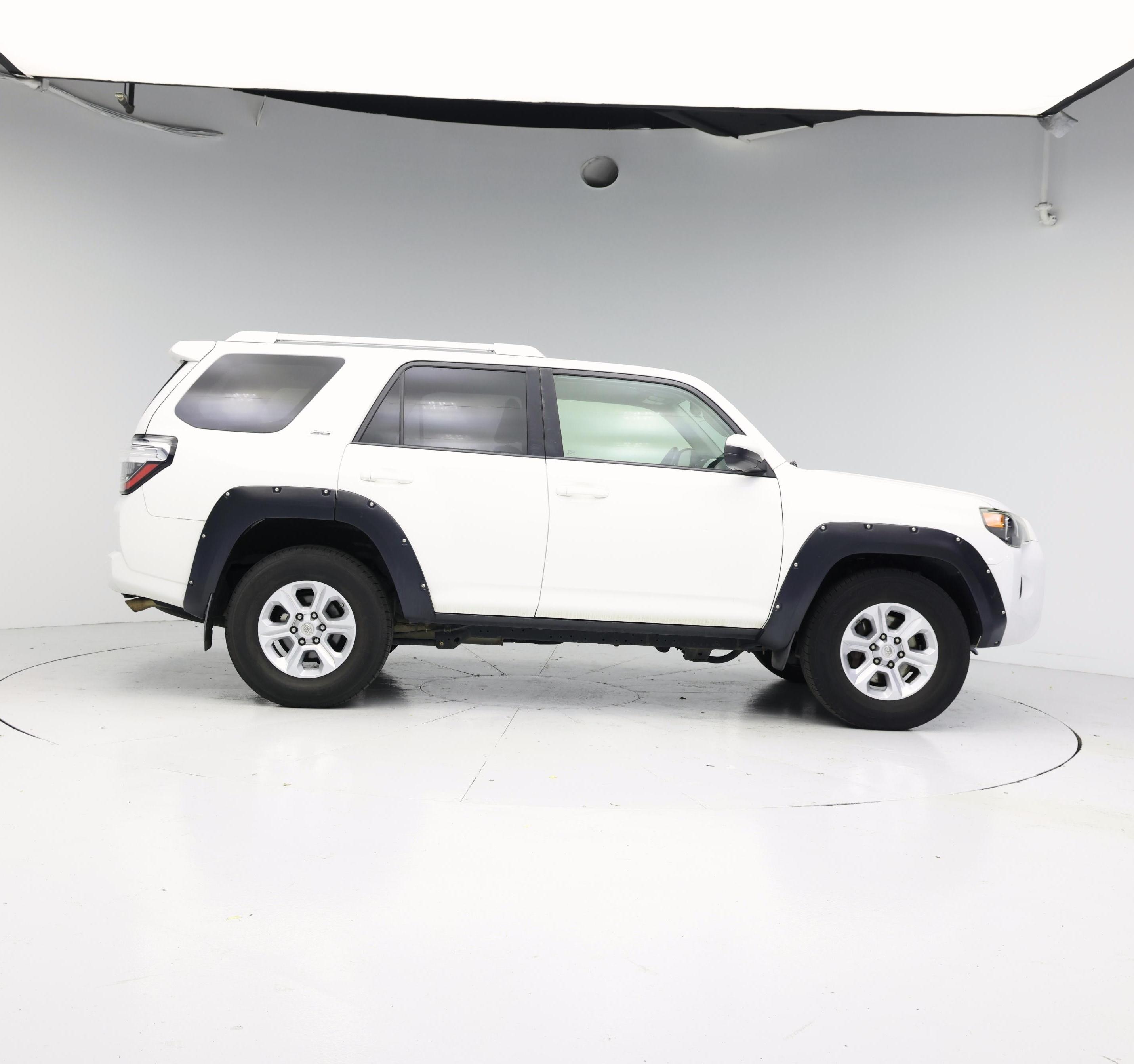 Thumbnail: 2016 Toyota 4Runner - 7