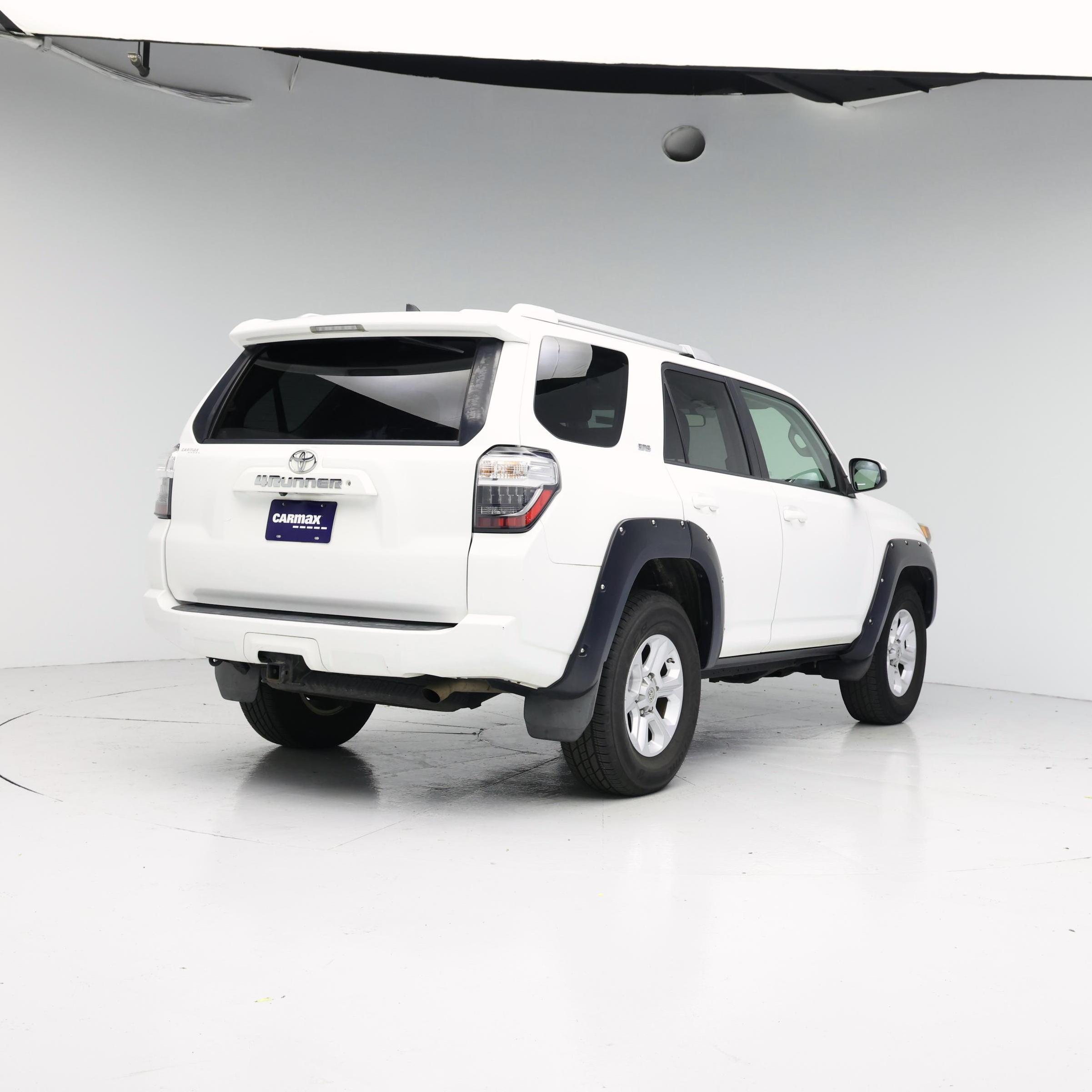Thumbnail: 2016 Toyota 4Runner - 8
