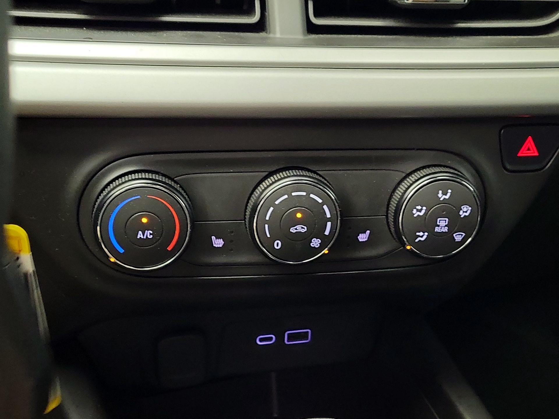 Thumbnail: 2024 Chevrolet Trax - 16