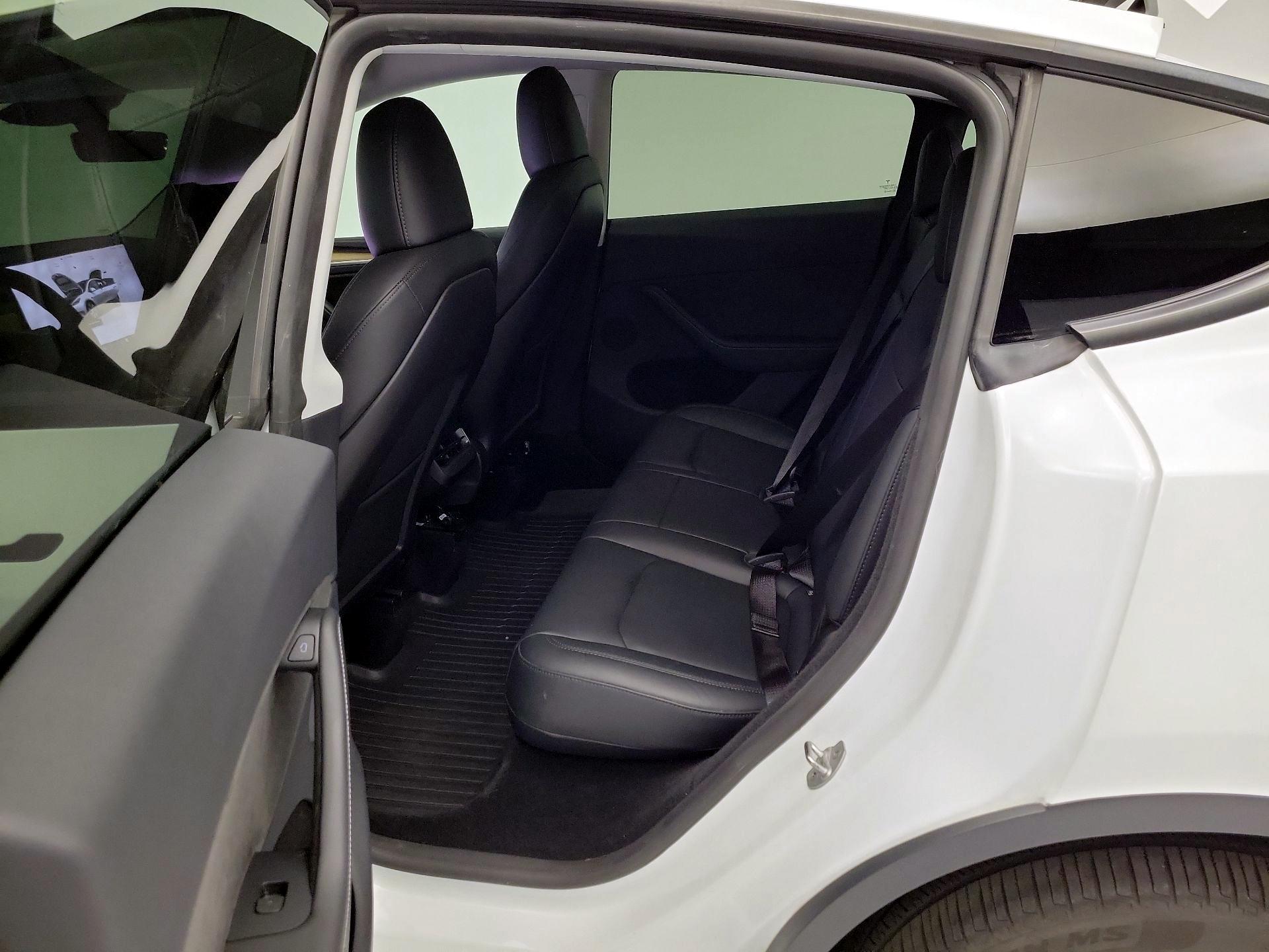 Thumbnail: 2023 Tesla Model Y - 20