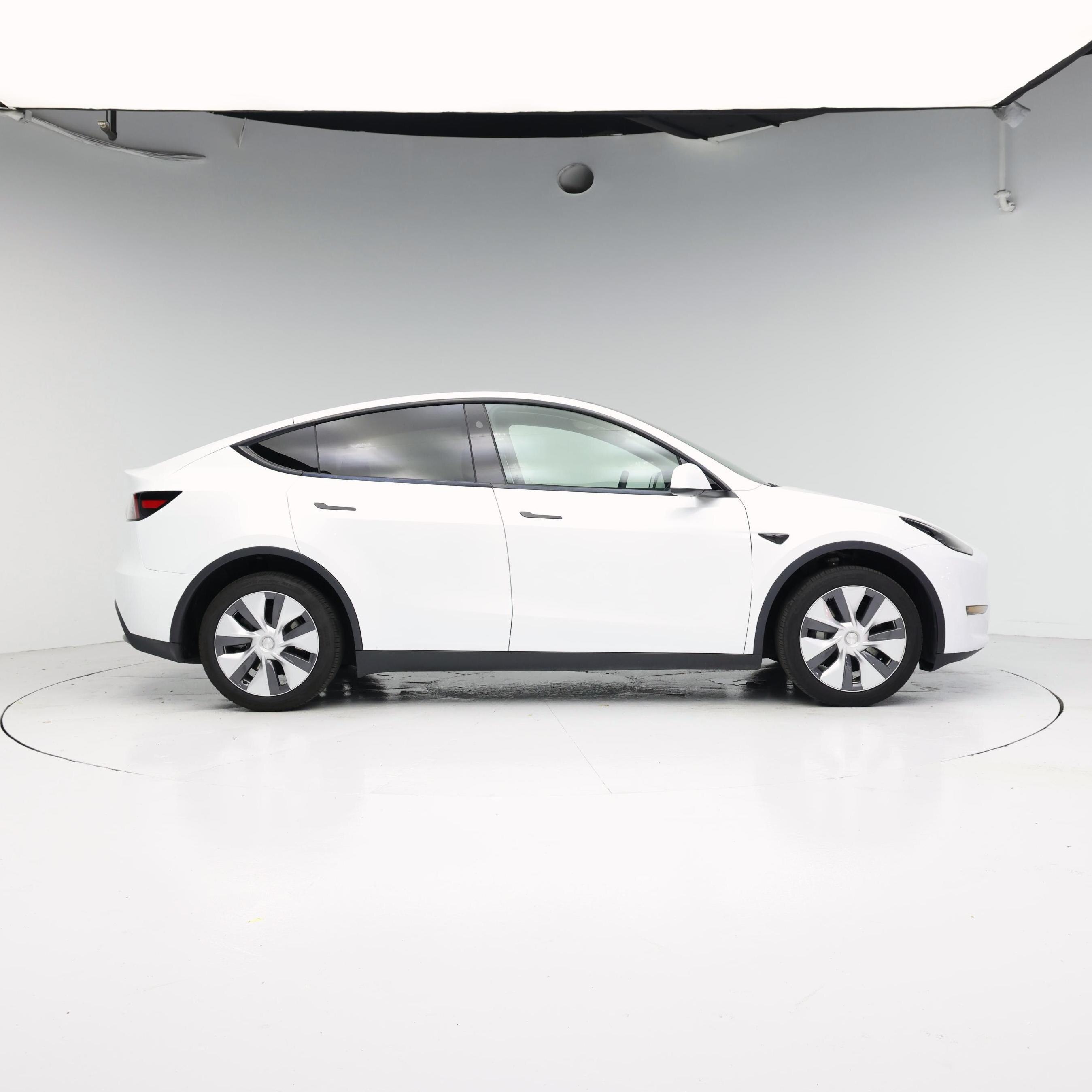 Thumbnail: 2023 Tesla Model Y - 7