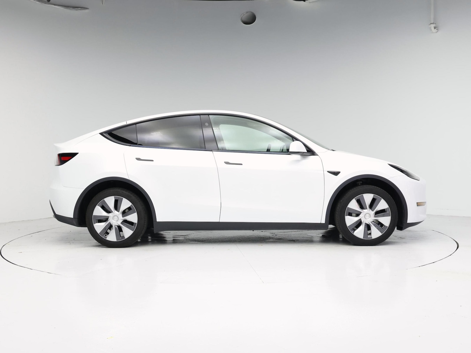 2023 Tesla Model Y Long Range - Photo 8