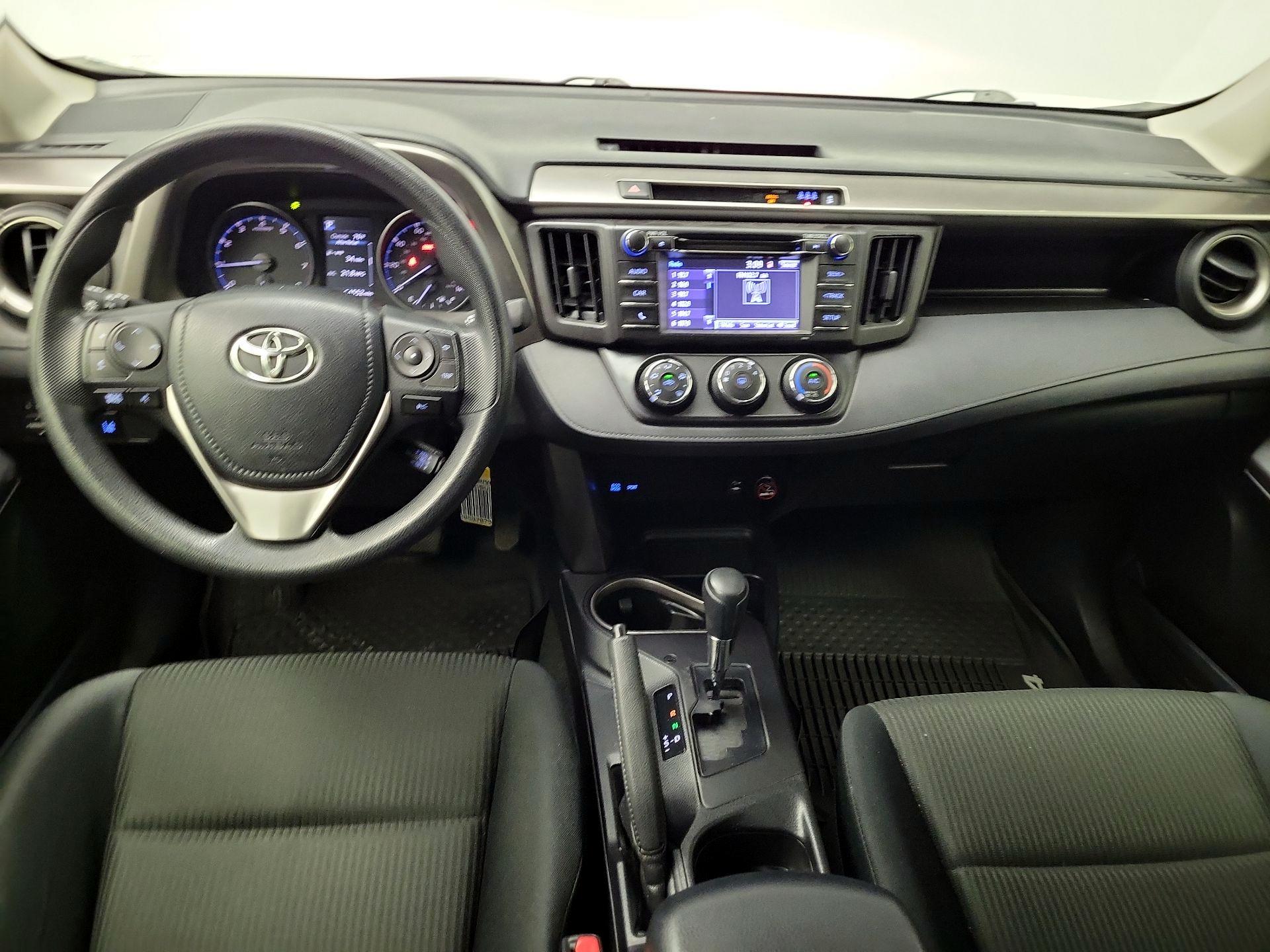 Thumbnail: 2017 Toyota RAV4 - 9