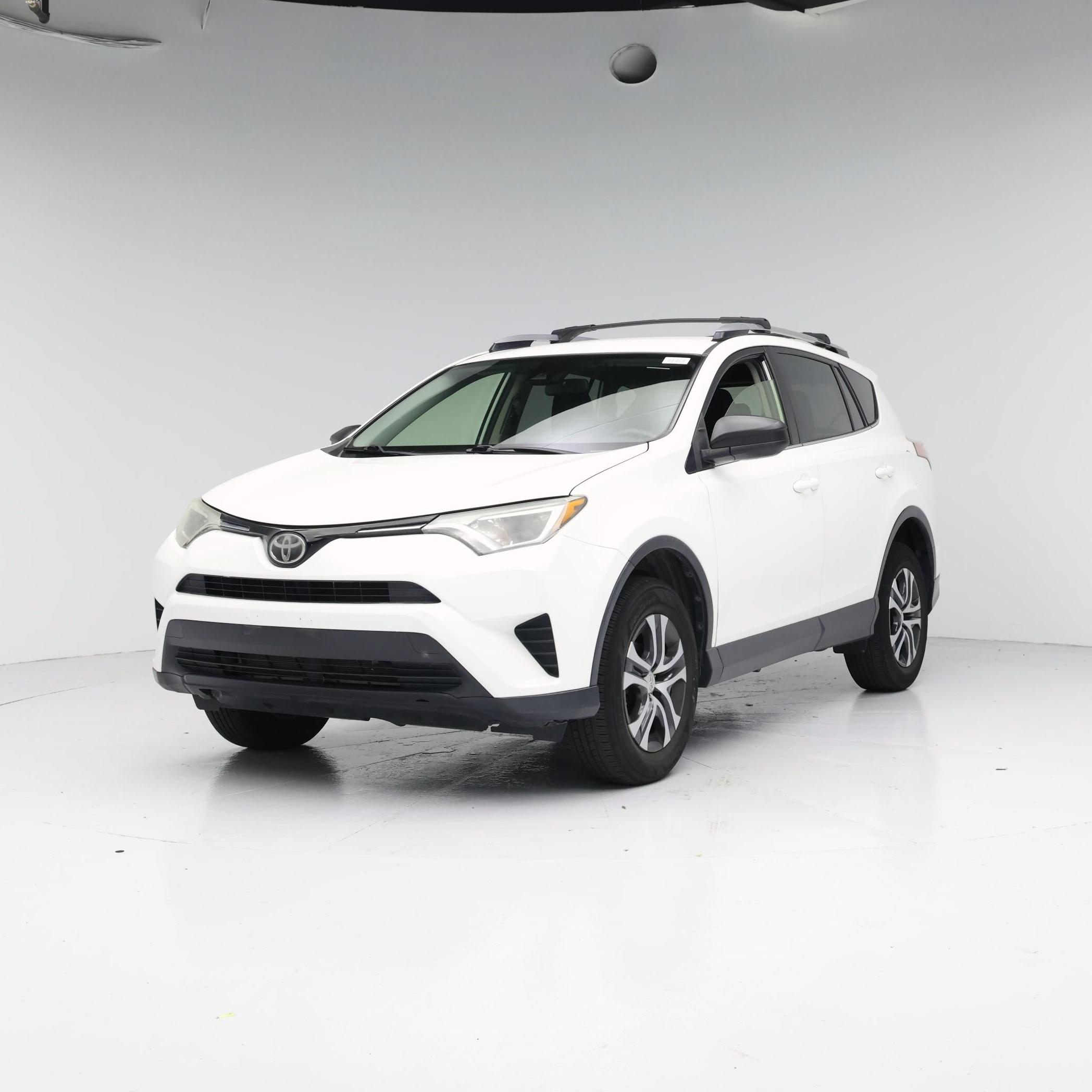 Thumbnail: 2017 Toyota RAV4 - 4