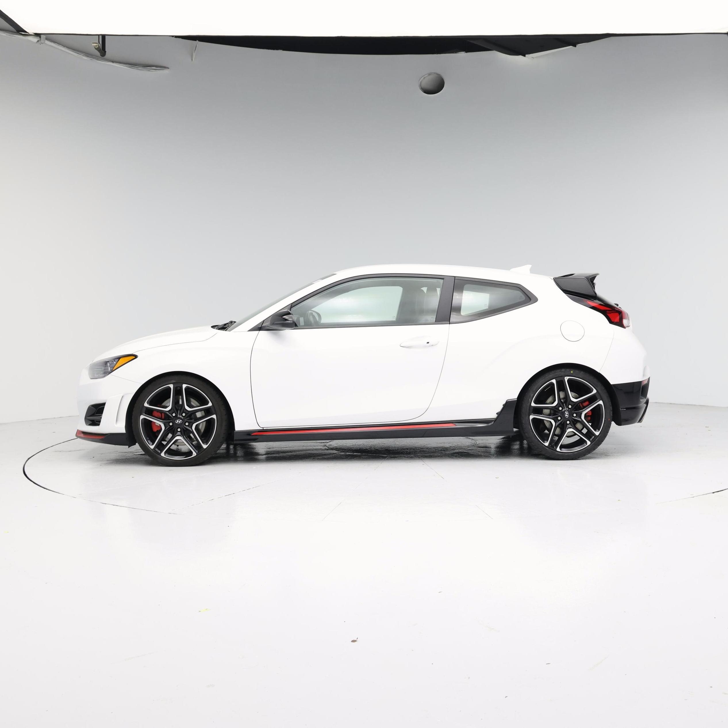 Thumbnail: 2021 Hyundai Veloster - 3