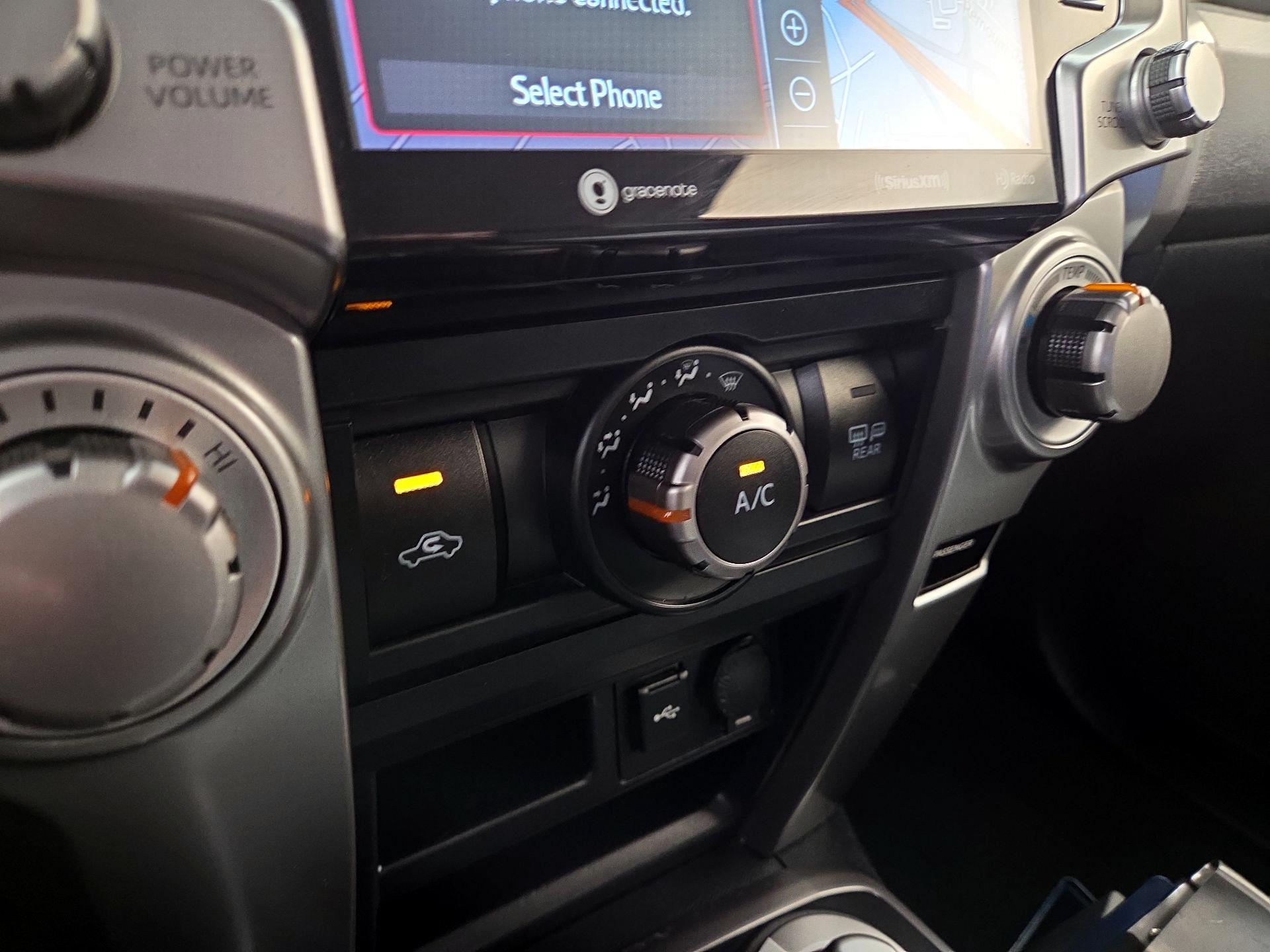 Thumbnail: 2021 Toyota 4Runner - 16