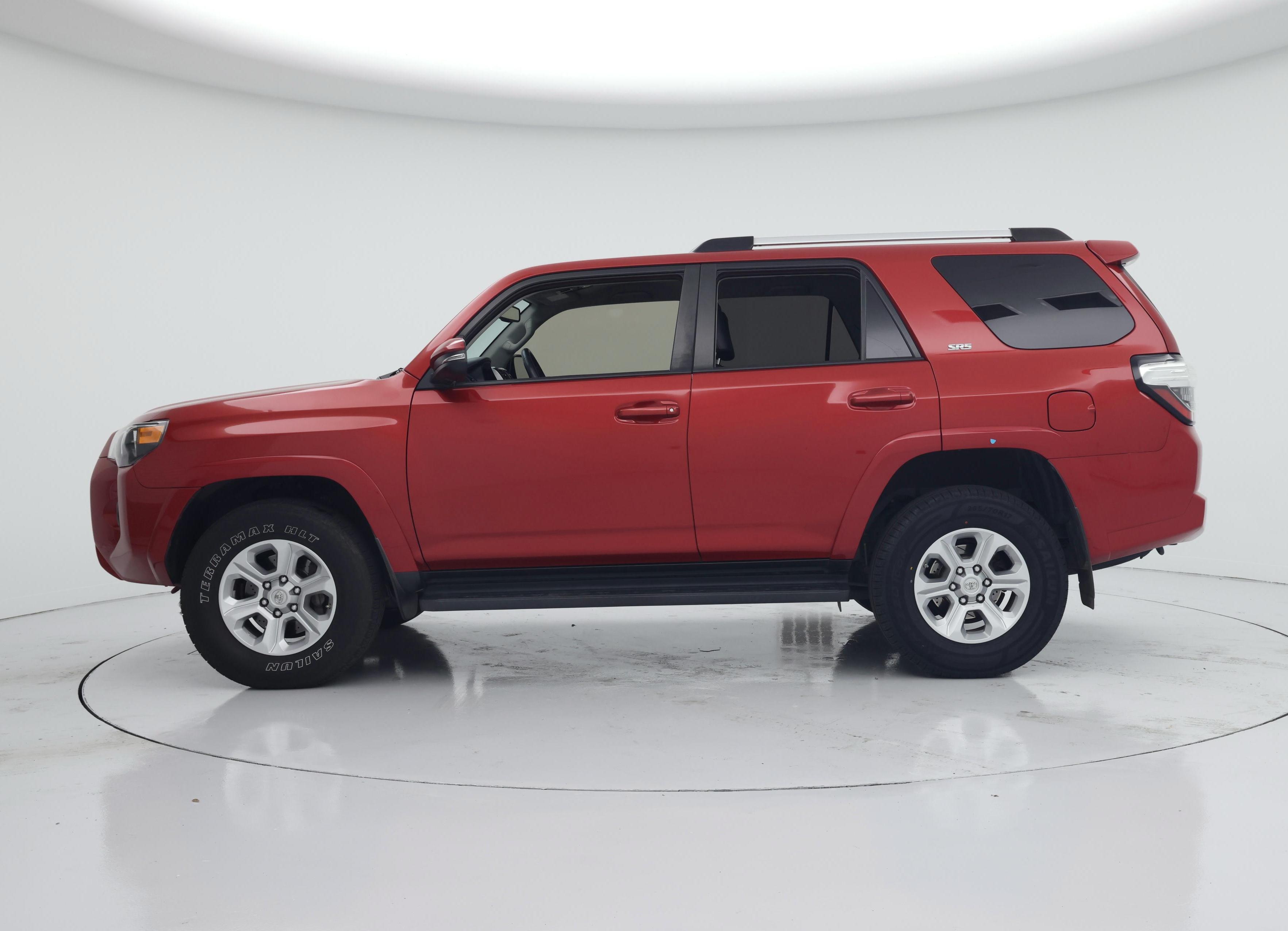 Thumbnail: 2021 Toyota 4Runner - 3