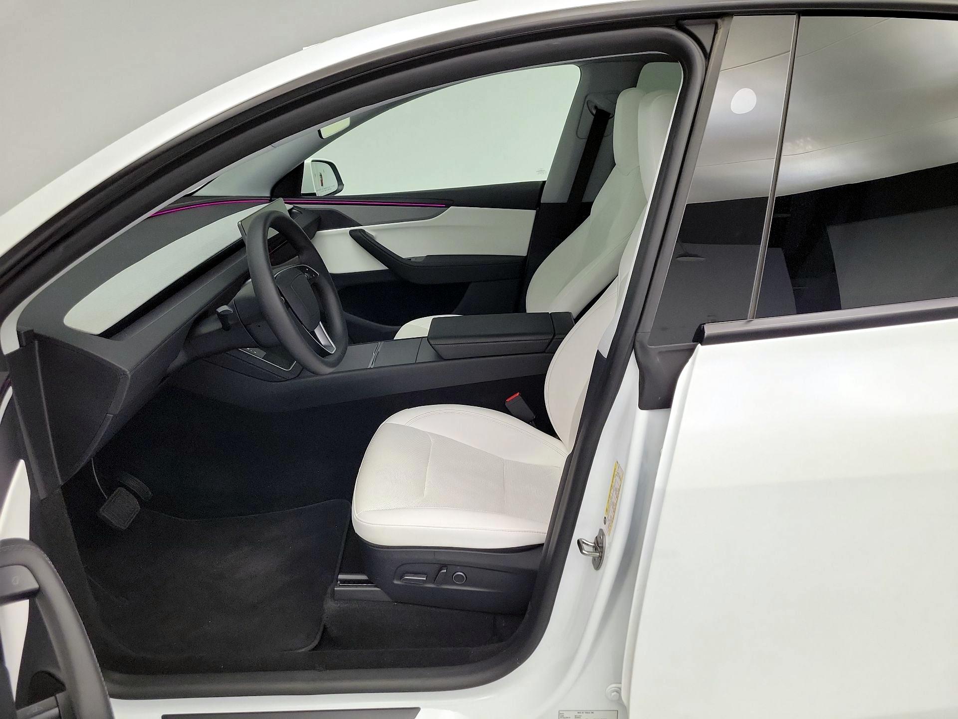 Thumbnail: 2026 Tesla Model Y - 11