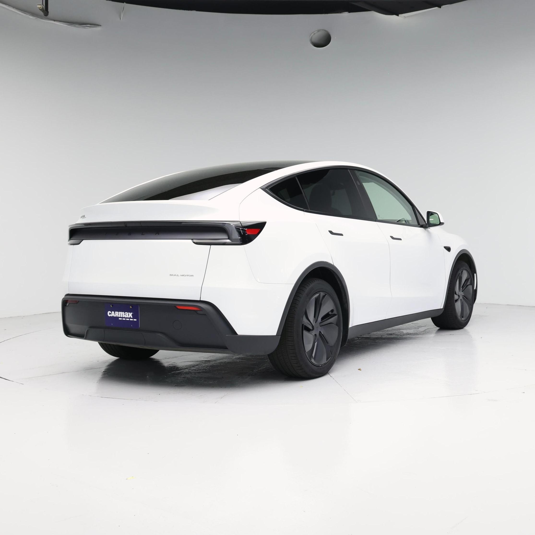 Thumbnail: 2026 Tesla Model Y - 8