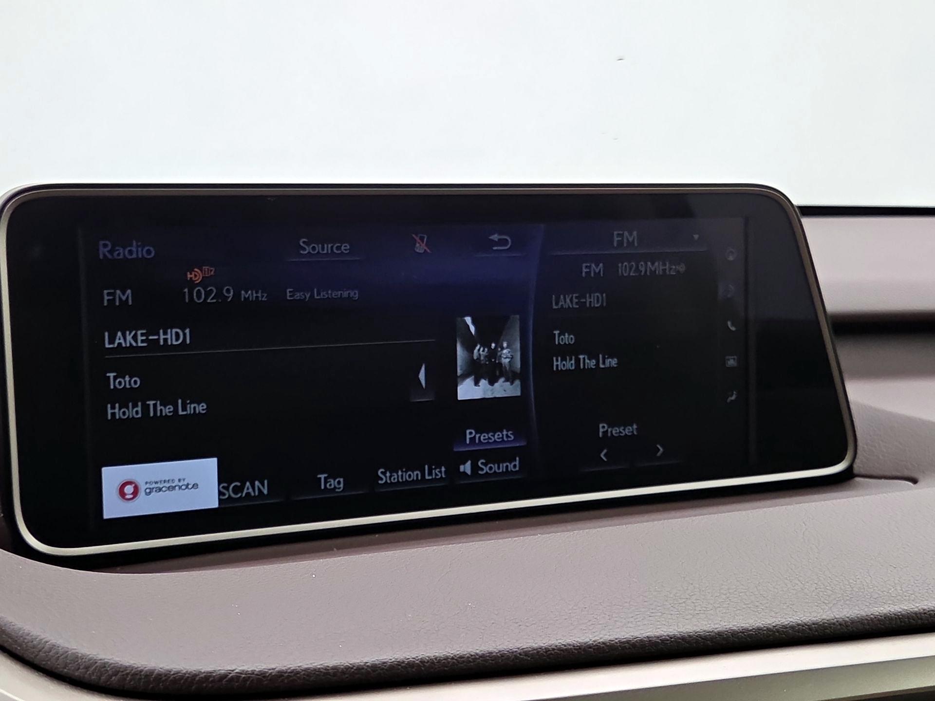 Thumbnail: 2017 Lexus RX - 16