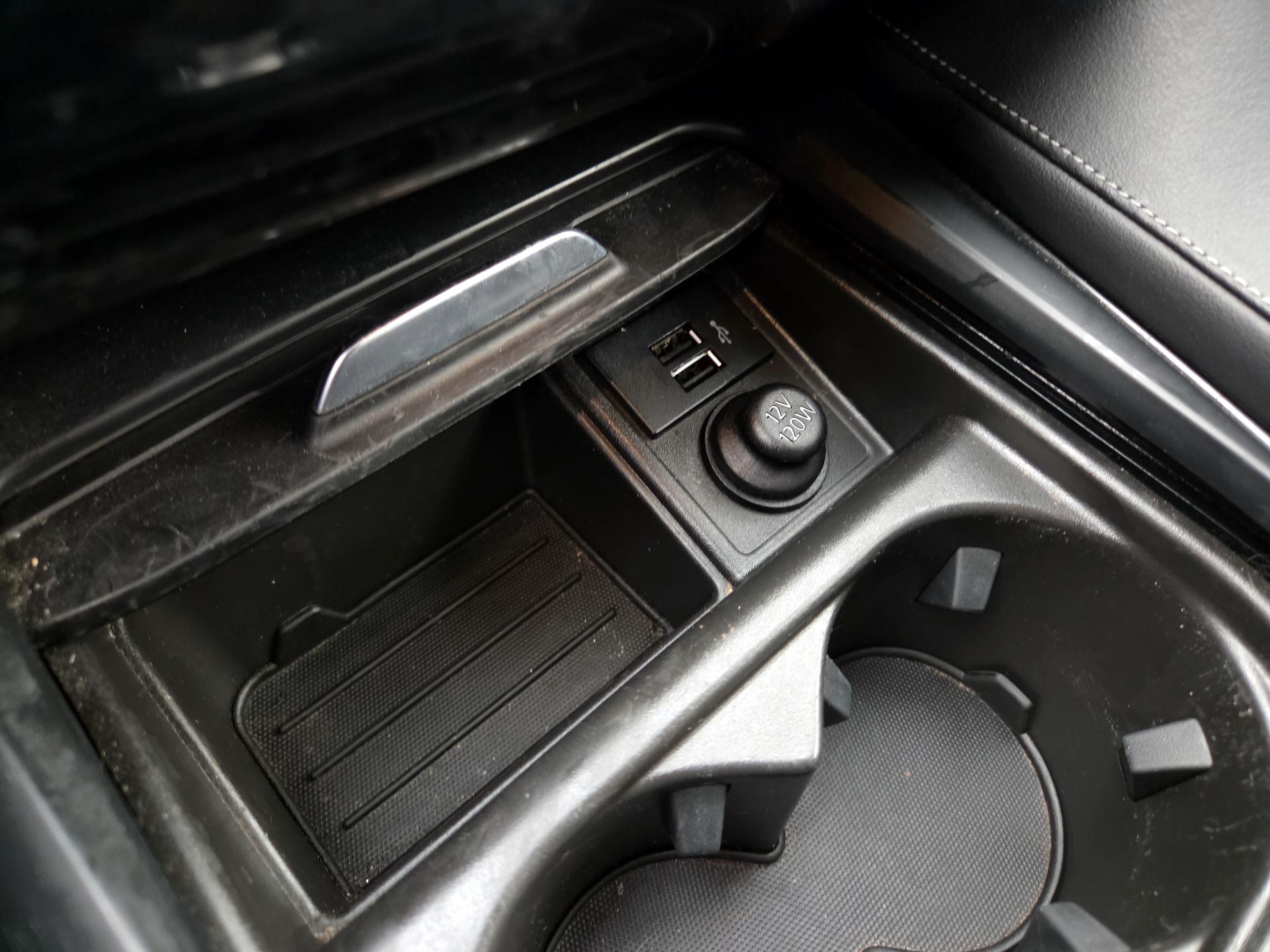 Thumbnail: 2019 INFINITI QX50 - 18