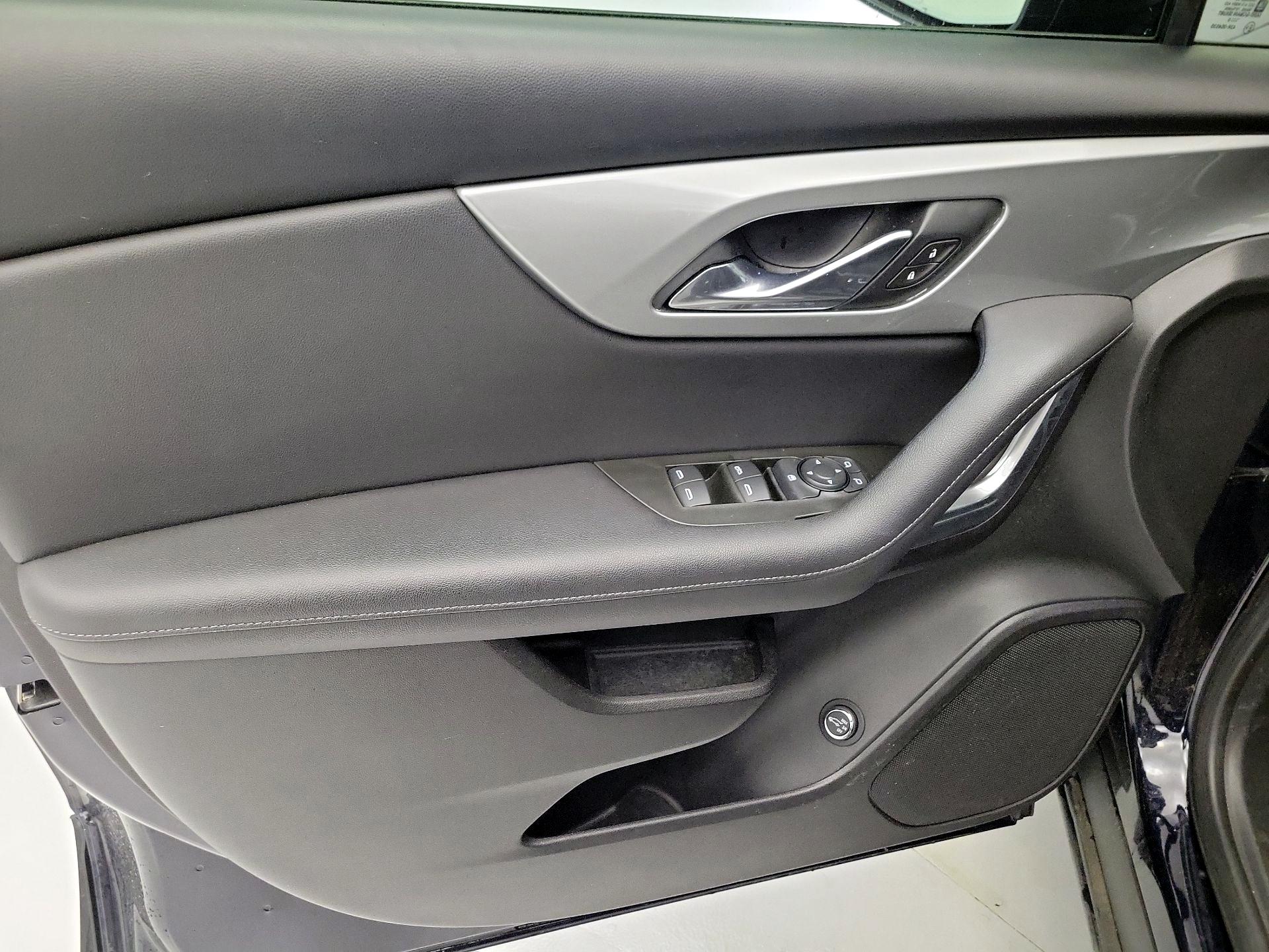 Thumbnail: 2020 Chevrolet Blazer - 12