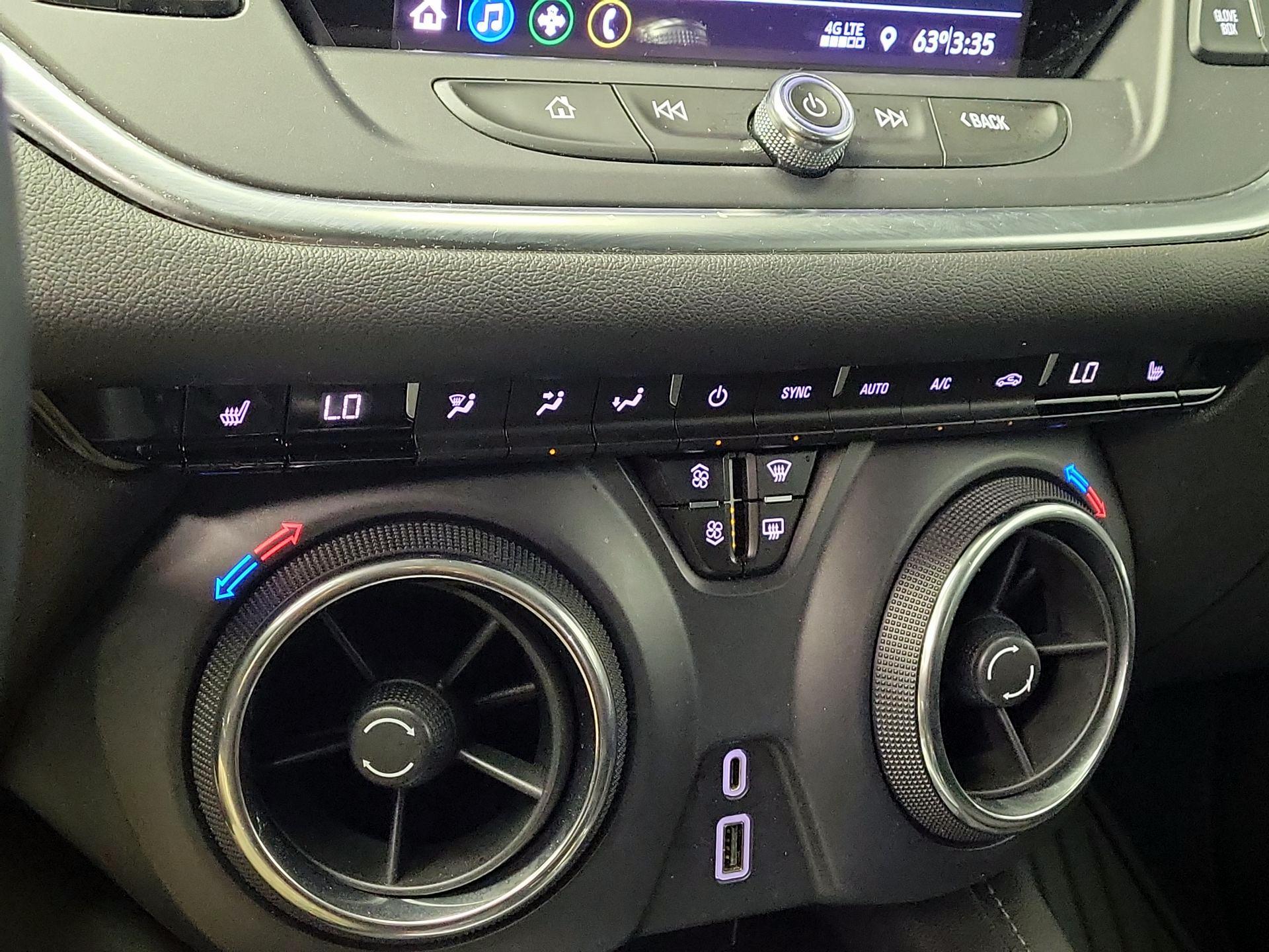 Thumbnail: 2020 Chevrolet Blazer - 16